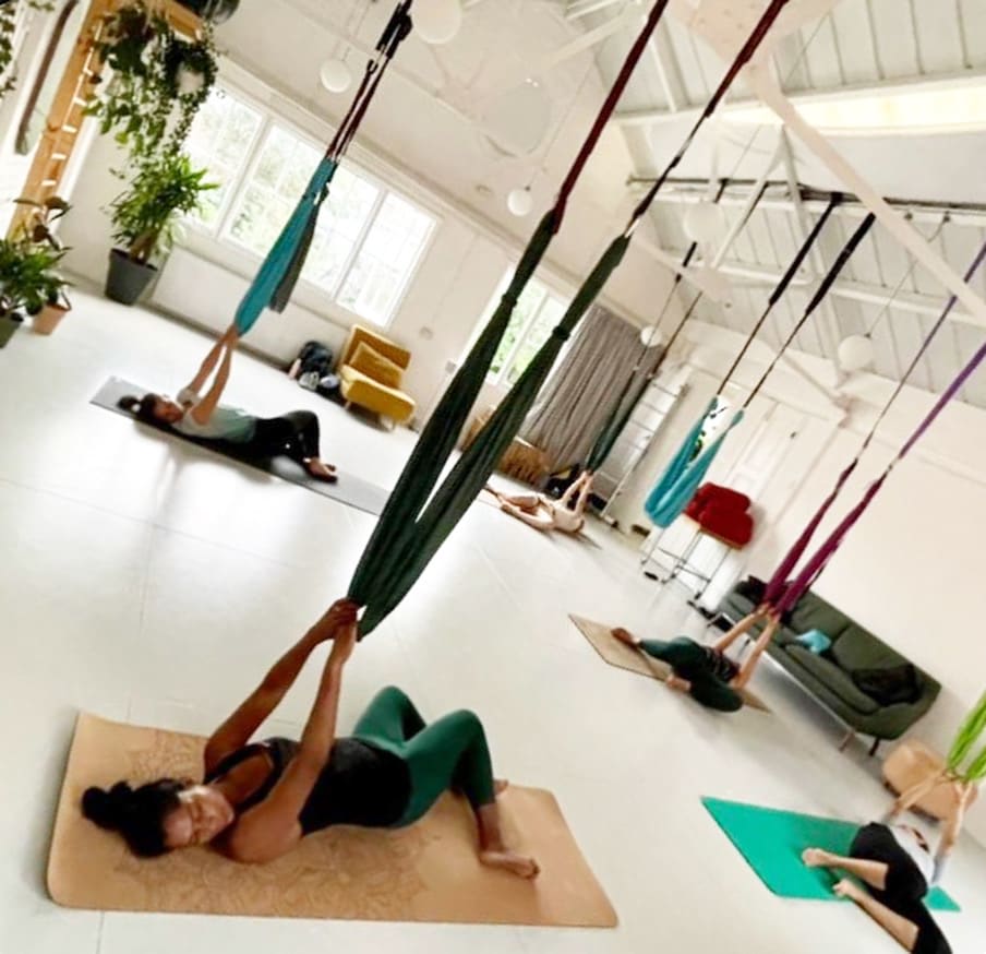 HACKNEY AERIAL YOGA - YOGA STUDIO