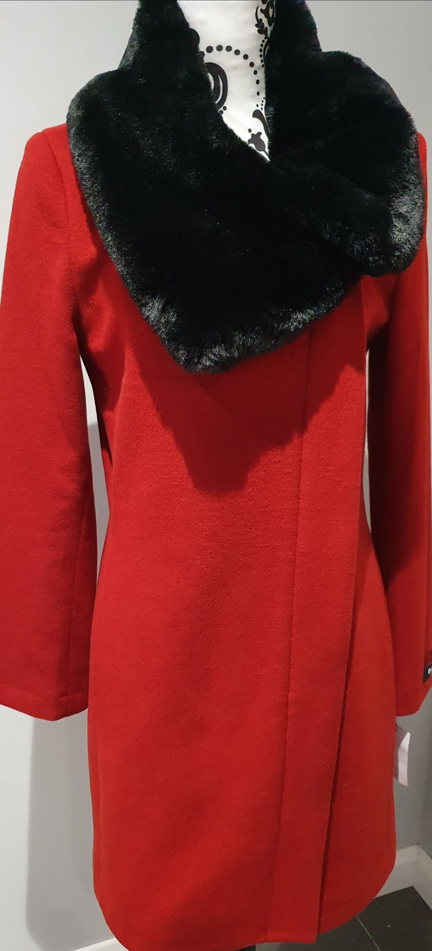 Dkny black coat fur on sale collar