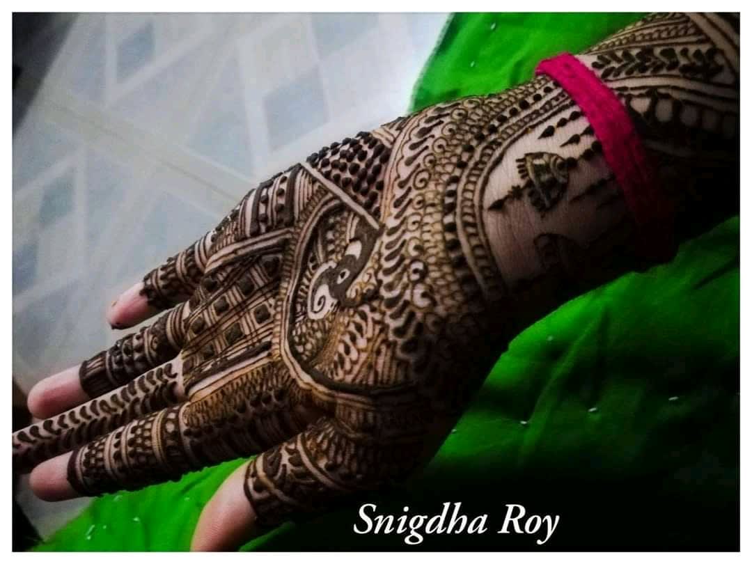 100+ Exquisite Back Hand Mehndi Designs for Your Wedding