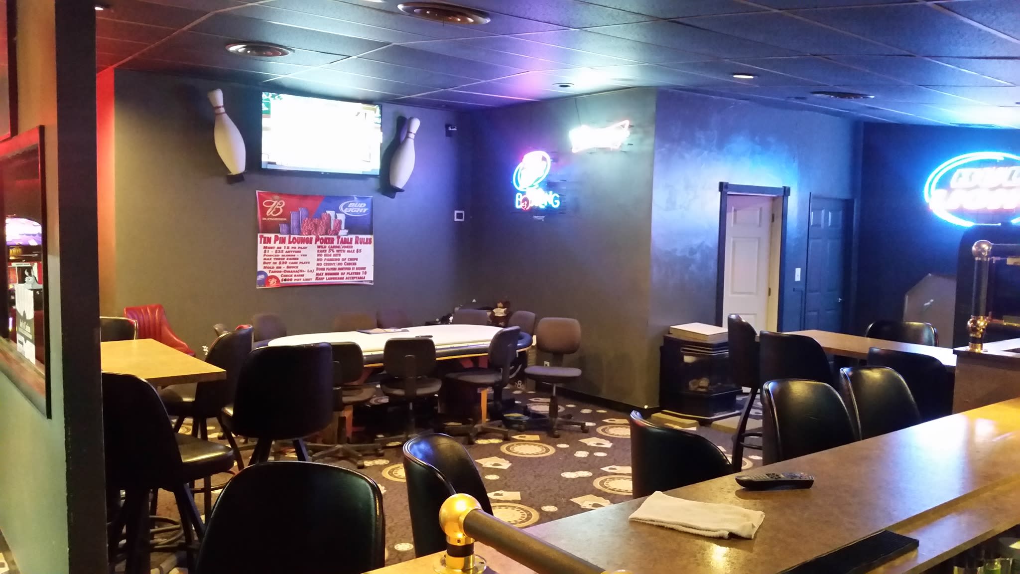 Best Bowling, Movies & Casino in Glendive Joe & Dee's Bowling