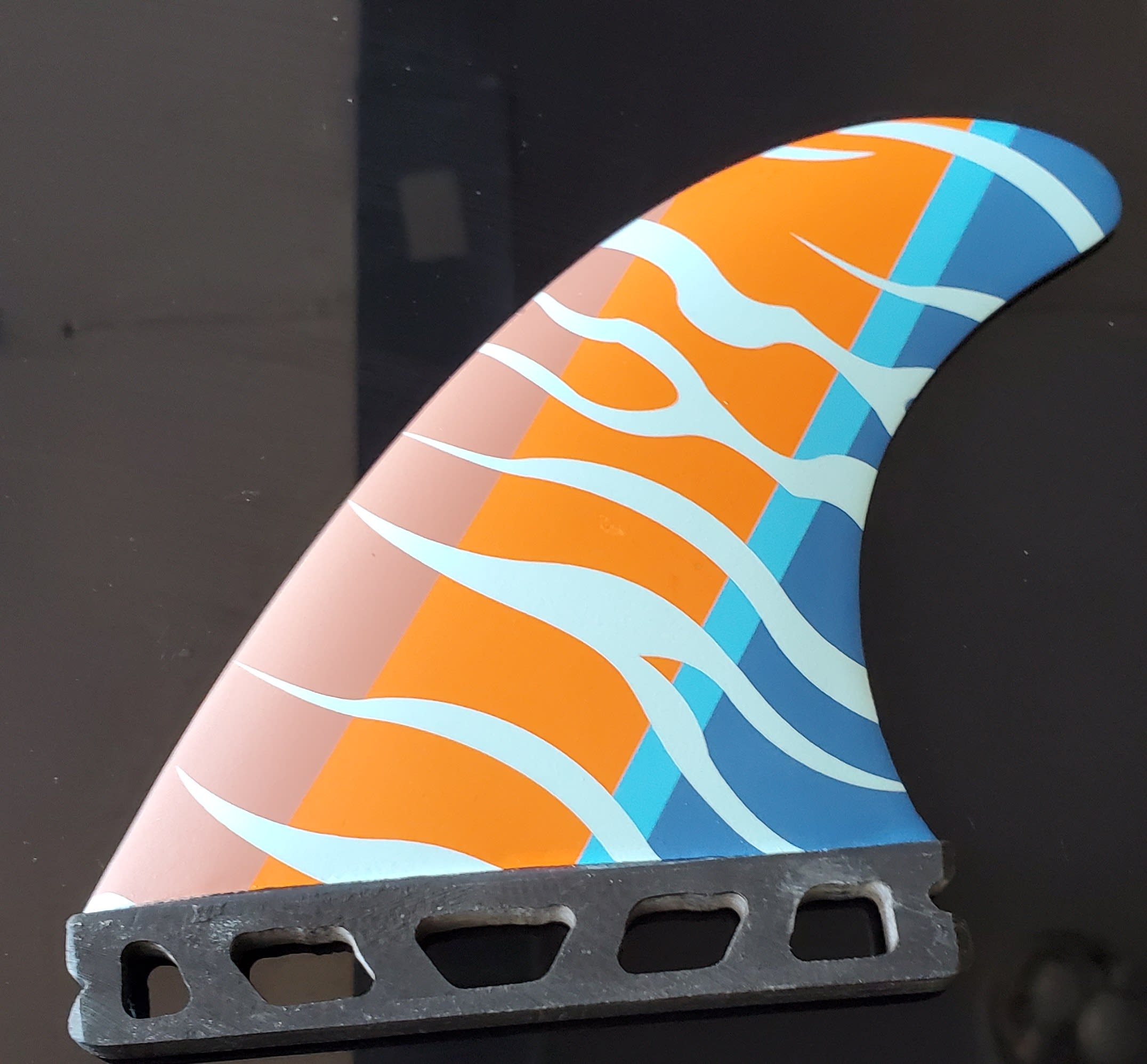 Rare Handshaped and signed Owl Chapman and glassed by the world's