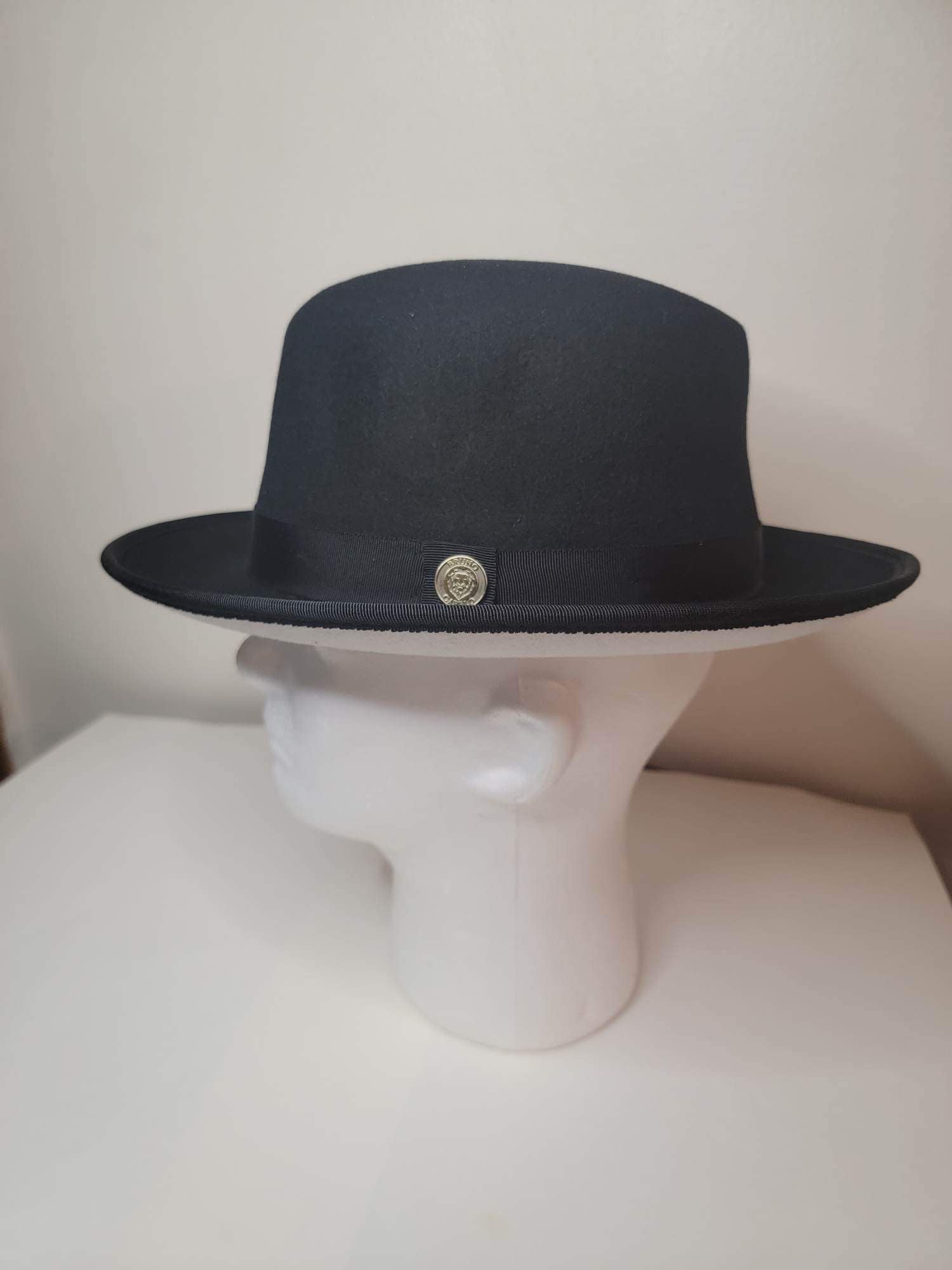 Bruno Capelo Black w/White Bottom 