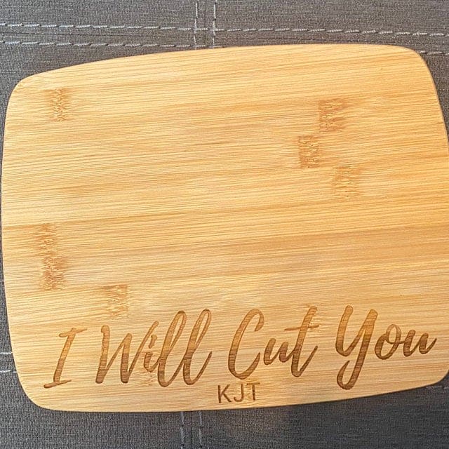 Personalized Cutting Board with Handle - Small »