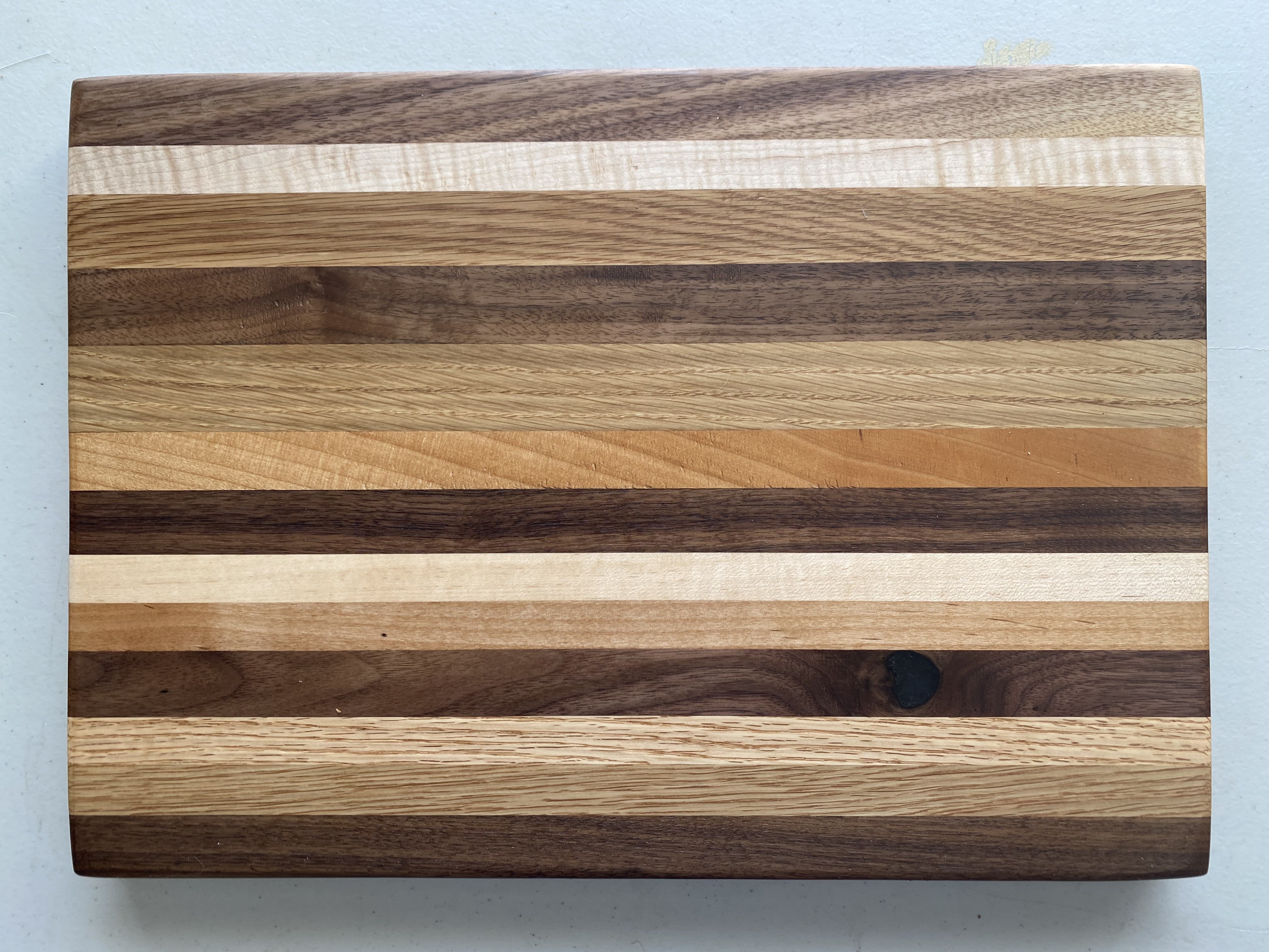 Hardwood Edge Grain Cutting Board, #35 - Cutting Boards - T and T Tables -  Woodworker in North Royalton