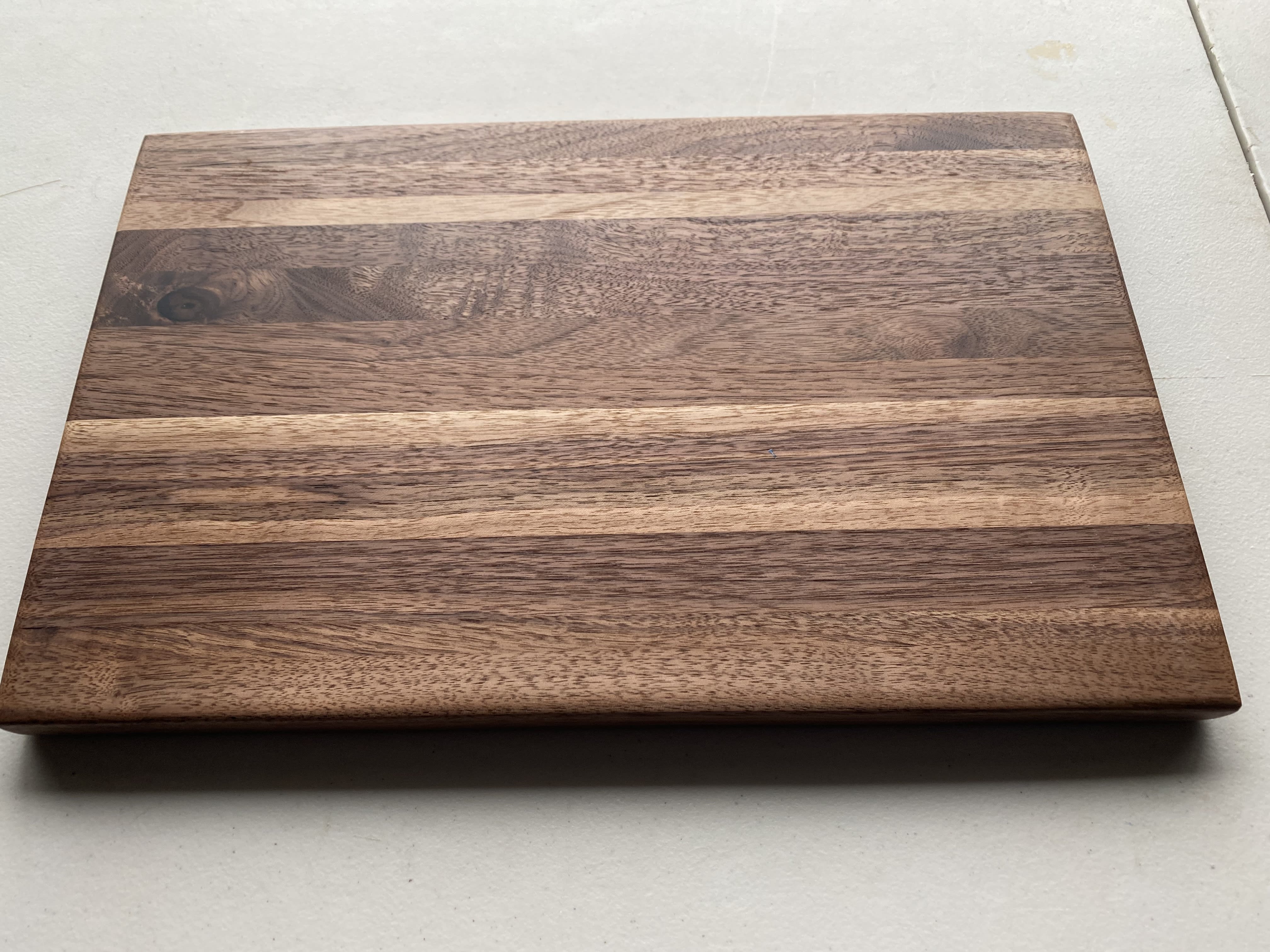 Hardwood Edge Grain Cutting Board, #35 - Cutting Boards - T and T Tables -  Woodworker in North Royalton