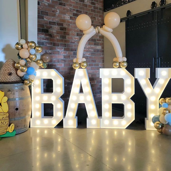 Ballooniverse by Jennifer - We did this custom gender reveal