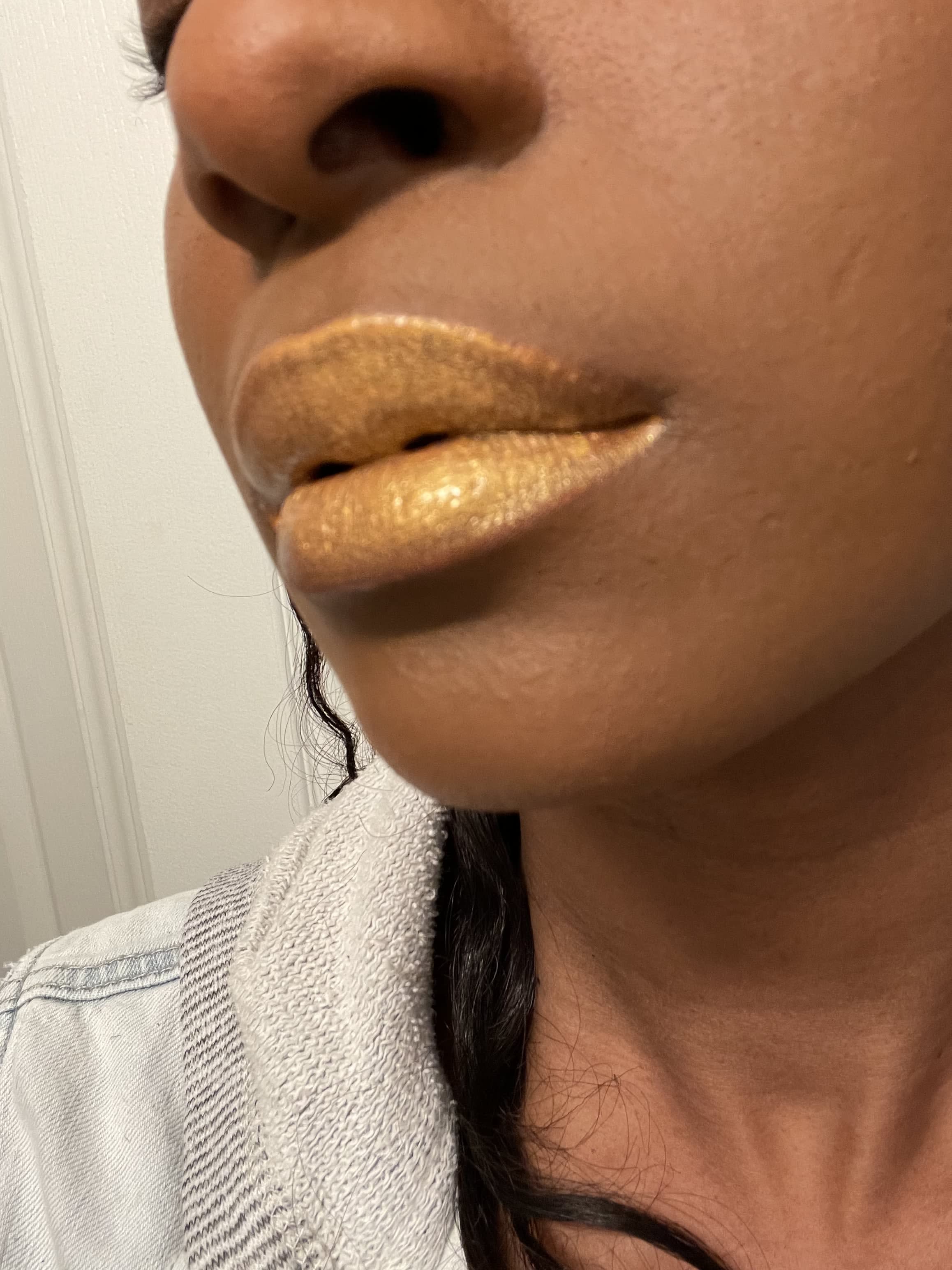 ColdDiva Kisses Golden Lip Gloss — Colddivacollections