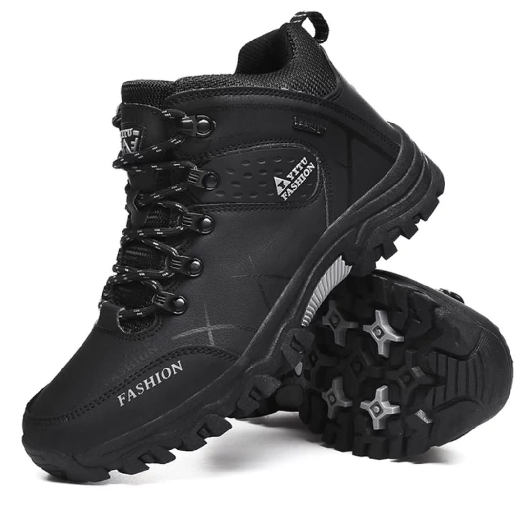 waterproof black hiking boots