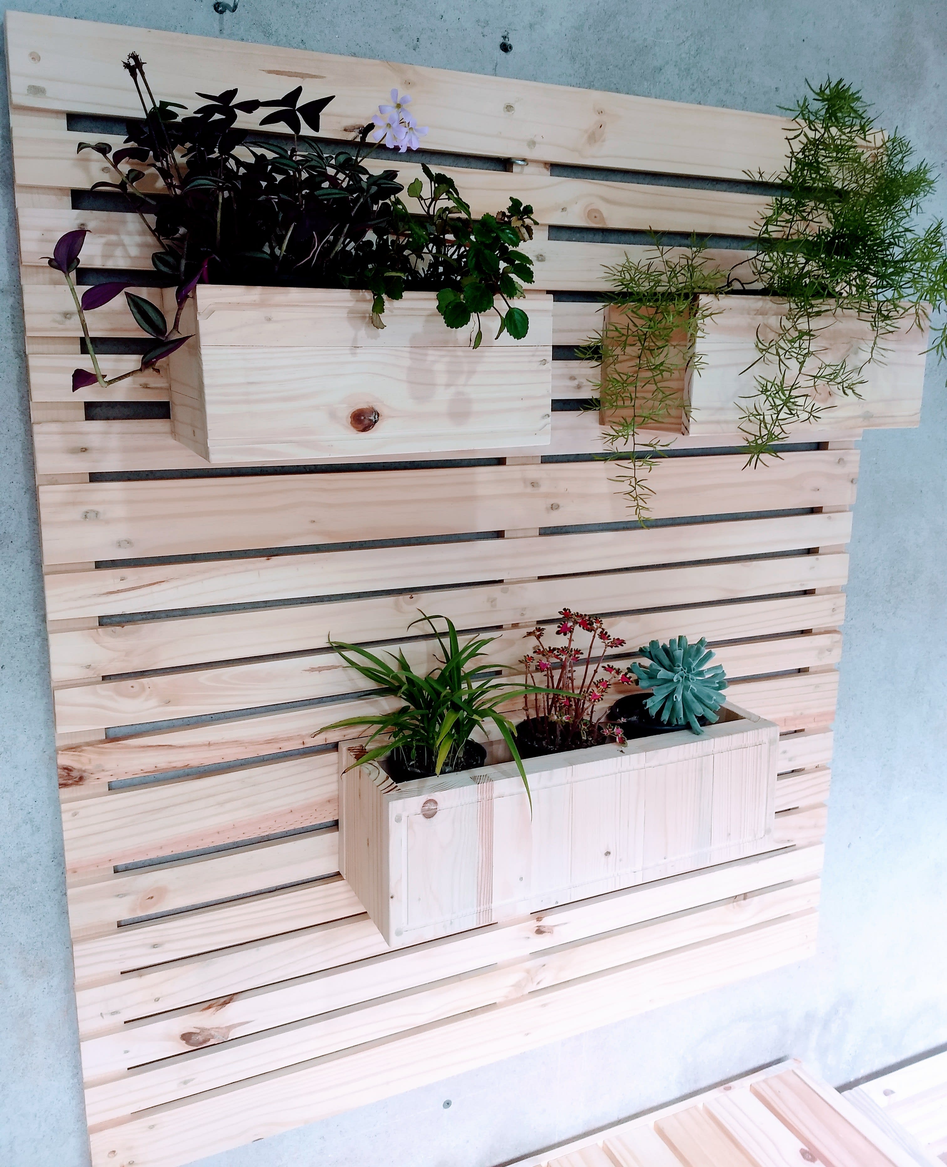 Jardim Vertical de Palete - Jardim e Decoração - Arte em Família - Loja ...