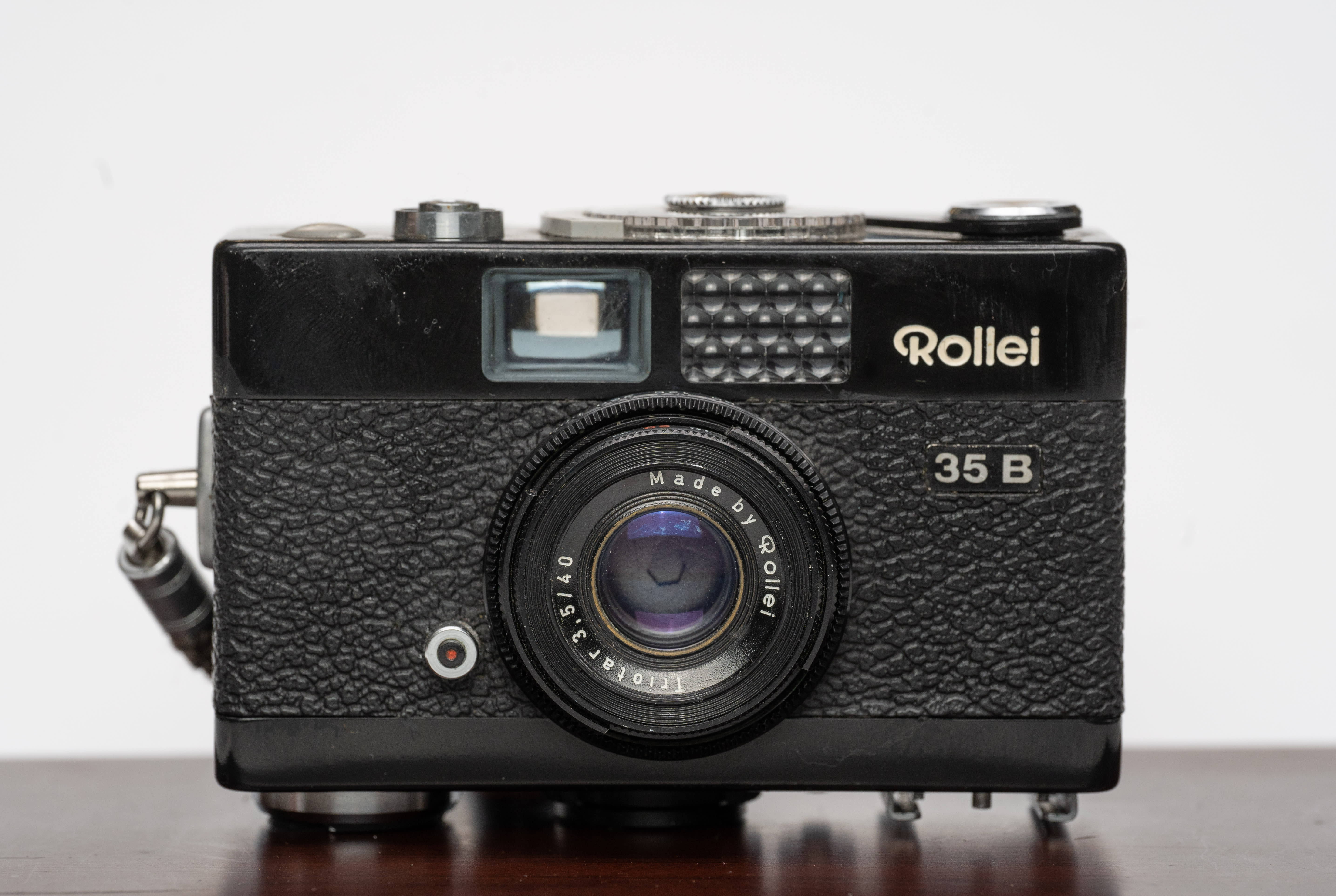 Rollei 35B - Preowned Cameras & Lenses & Equipment - Ffoto Newport