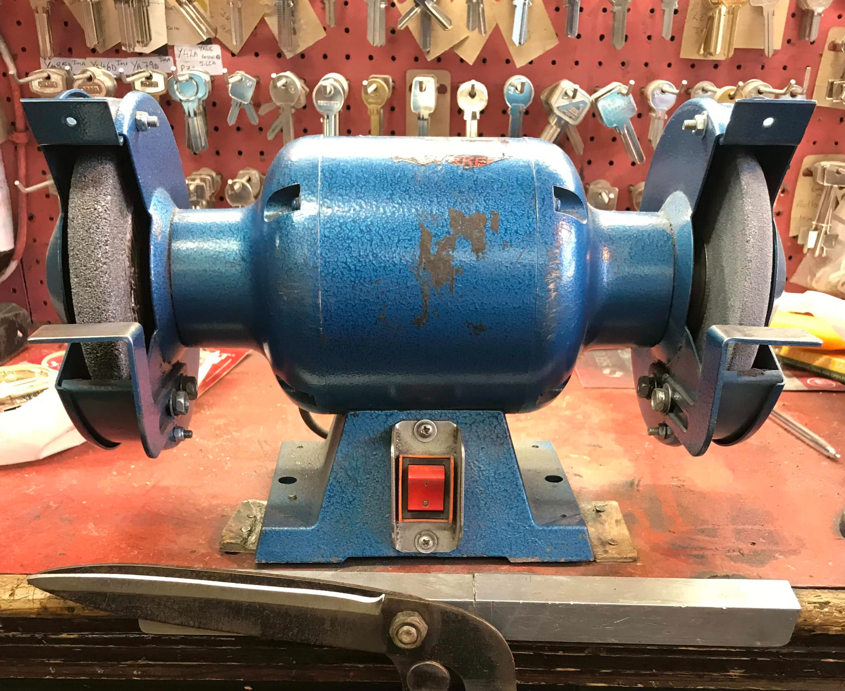 Tool Sharpening Sharpening Service Illingworths Hardware Key Cutting, Tool Sharpening Leeds