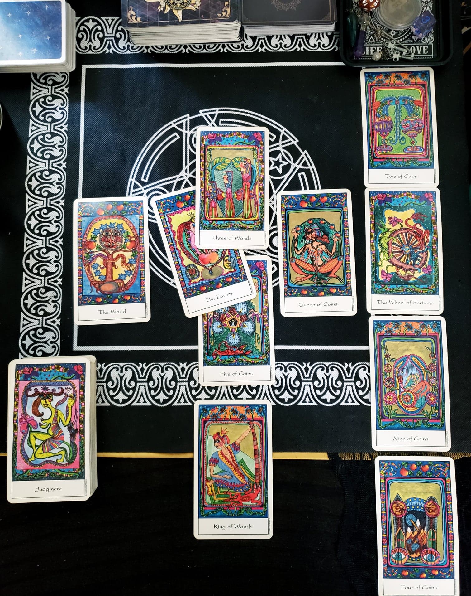 First-Rate Psychic Tarot Card Reader and Spiritual Coach in Glendale