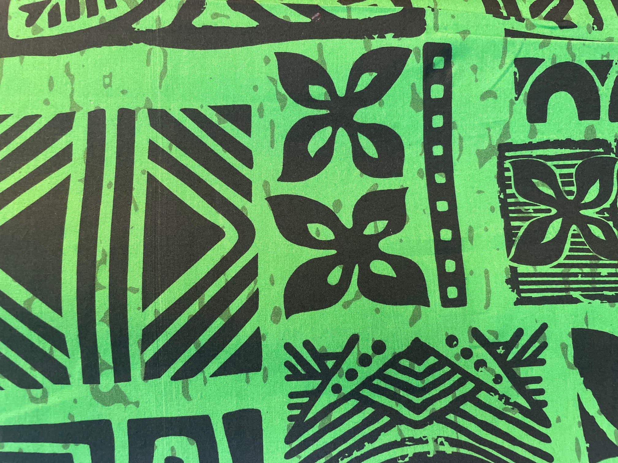 Hawaiian Print - Hawaiian Print - An Whut Poly Shop | Polynesian