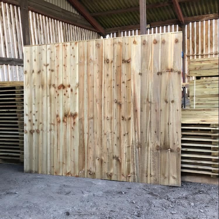 Heavy Duty Vertical Feather Edge Fence Panels - Timber Fence Panels ...