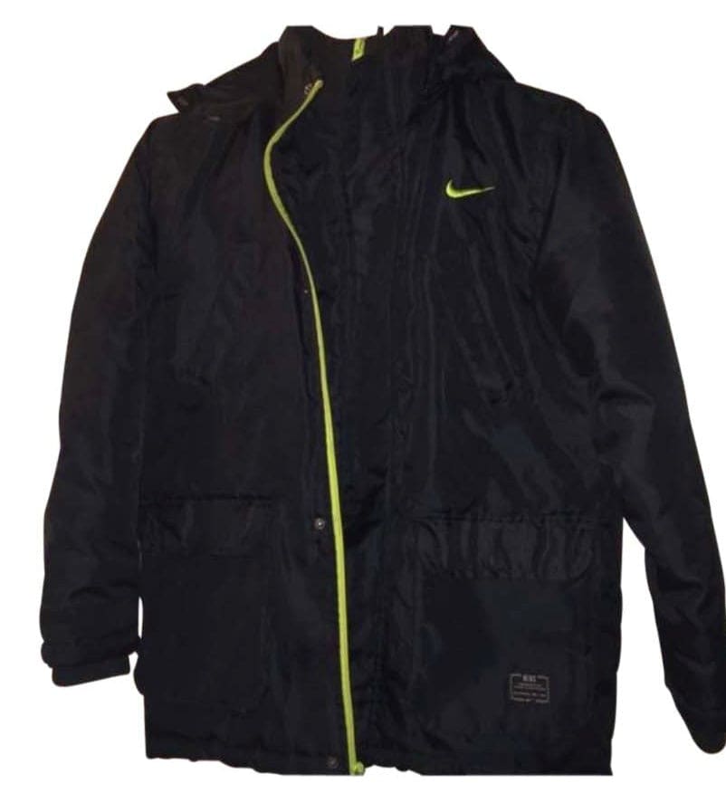 Nike jacket near me hot sale