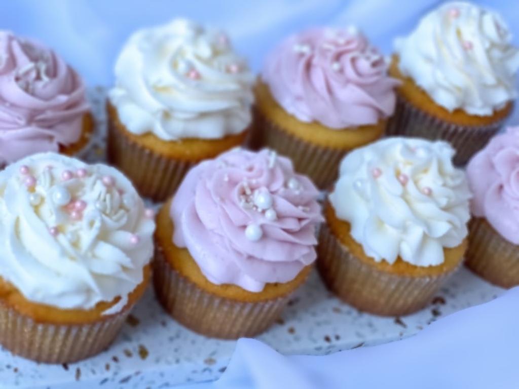 Sweet Fillings Bakery Cake Shop in Folsom