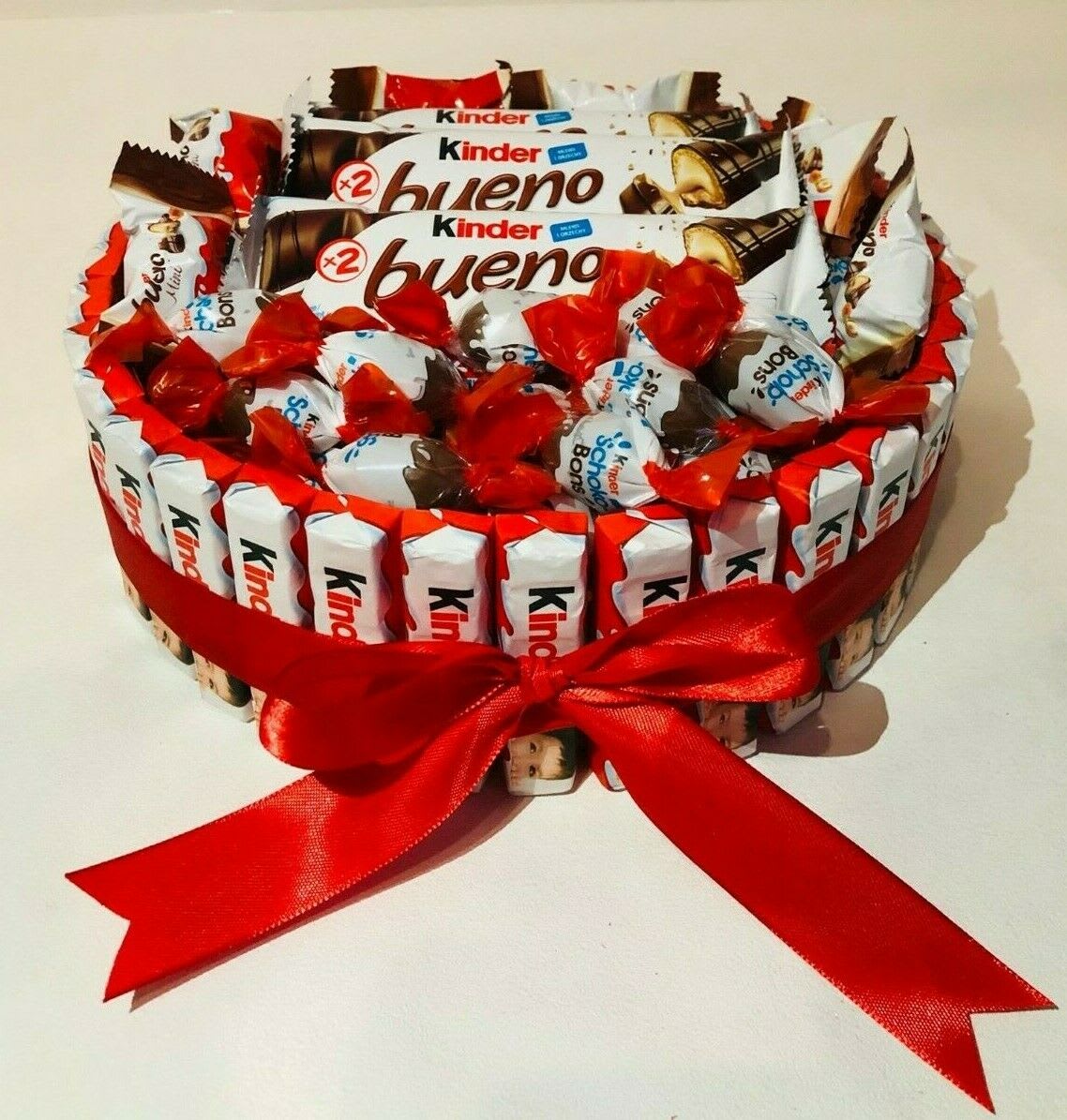 Kinder Bueno & KitKat Chocolate bouquet