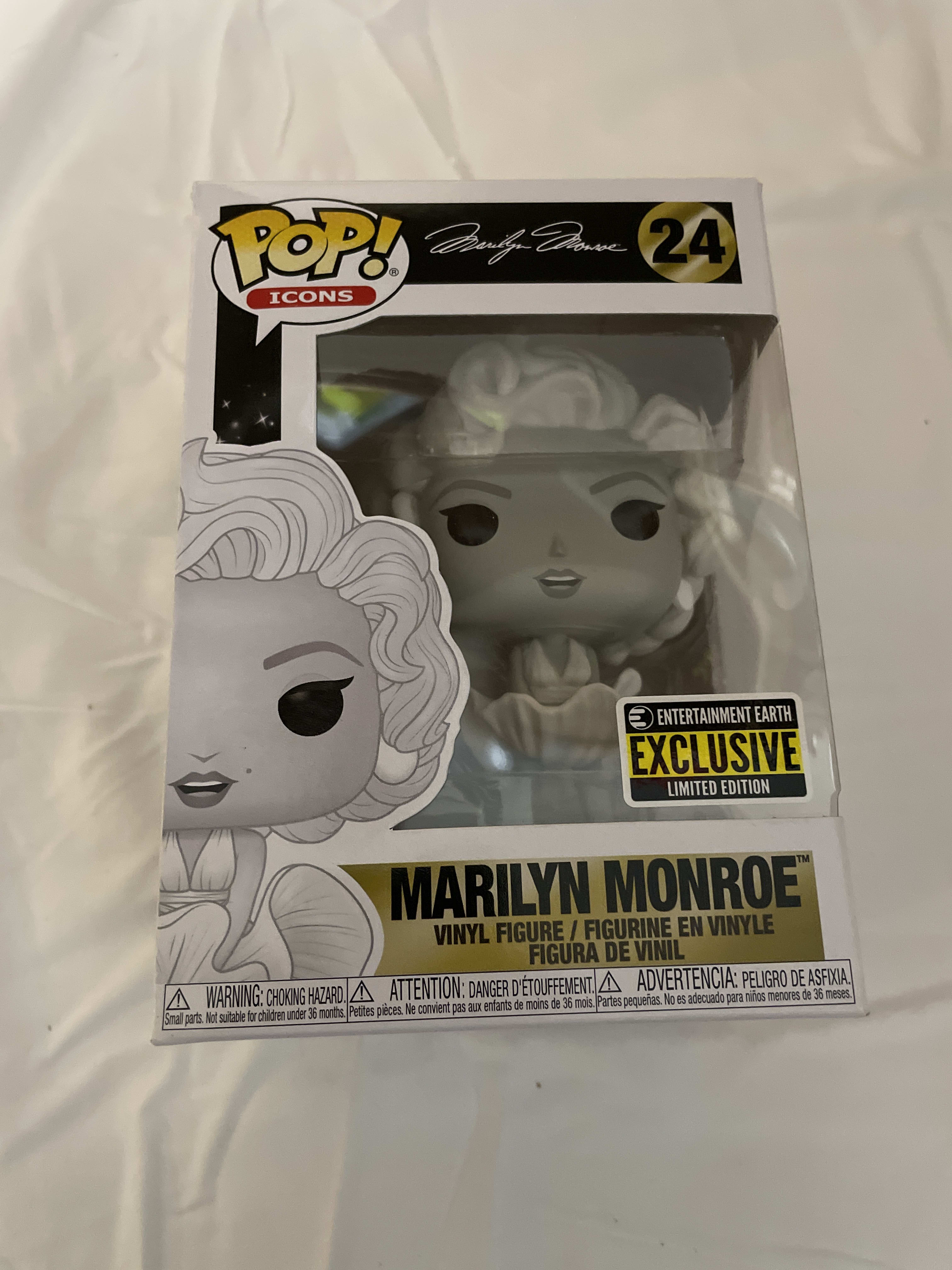 Marilyn Monroe #24 Pop ICONS Entertainment Earth Exclusive - FUNKO POPS ...