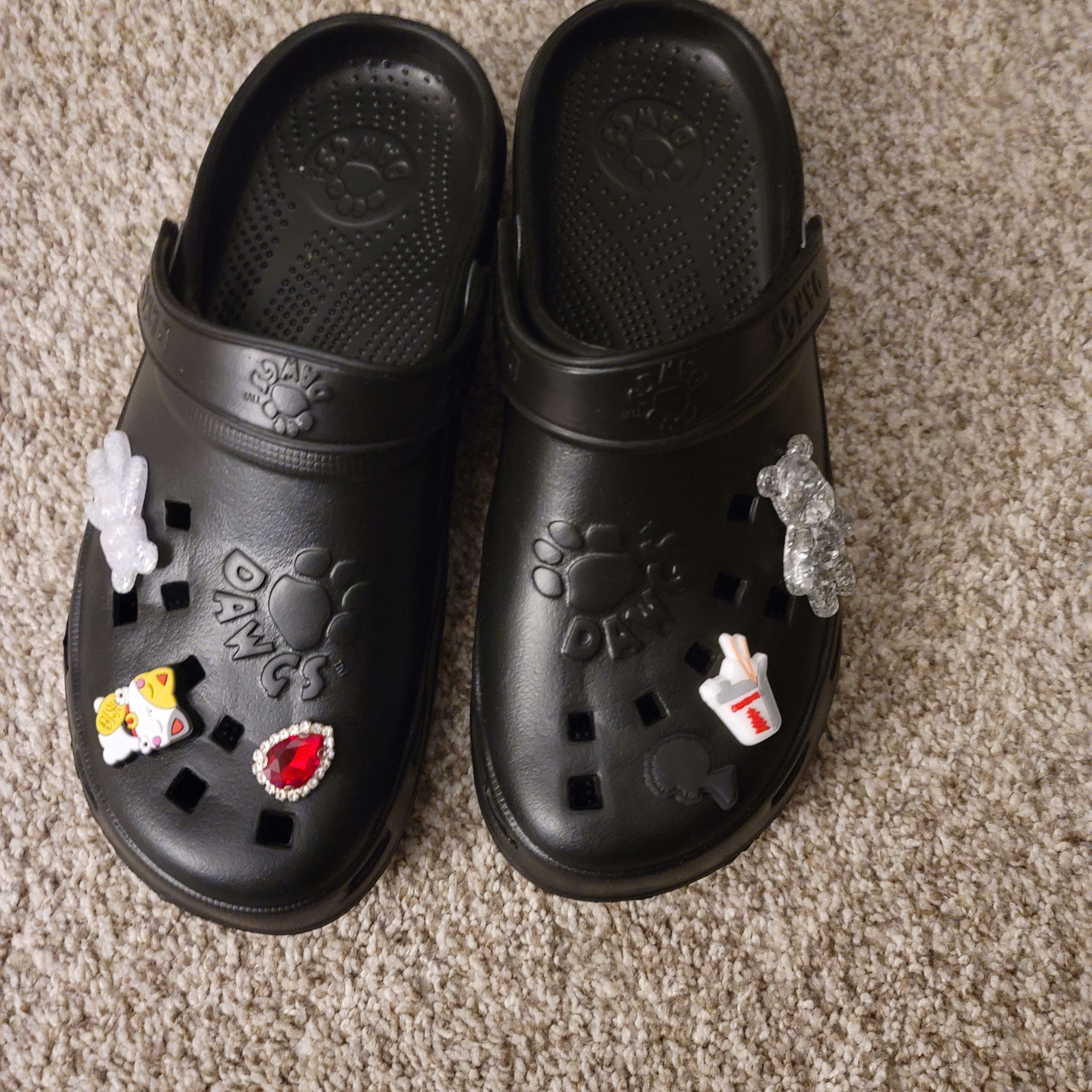 Crocs Girls' Classic Clogs Youth Shoes Size 13 M Croc Charms
