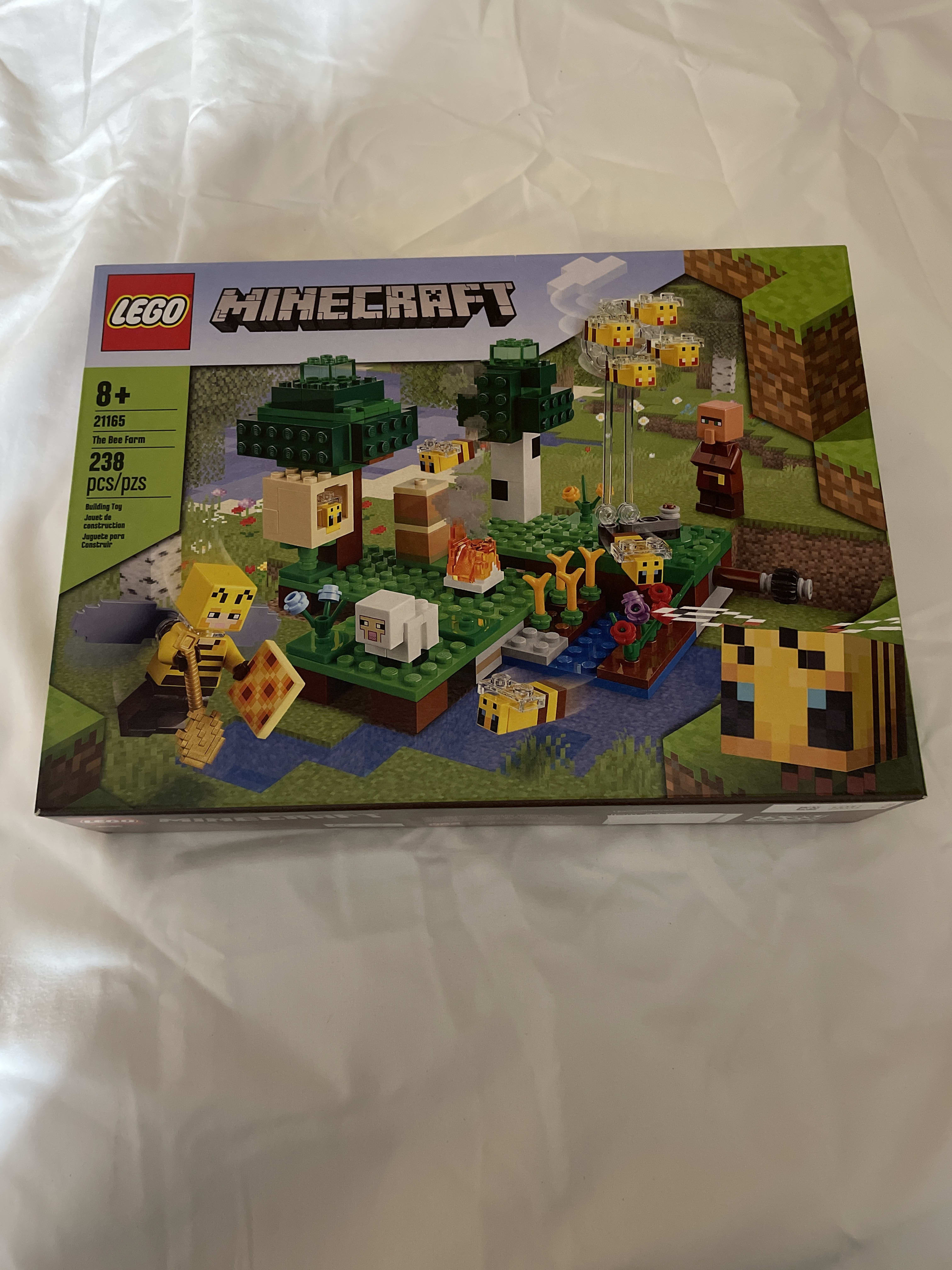 Lego Minecraft #21165 The Bee Farm - Building Toys - Jims Odd and Ends Inc