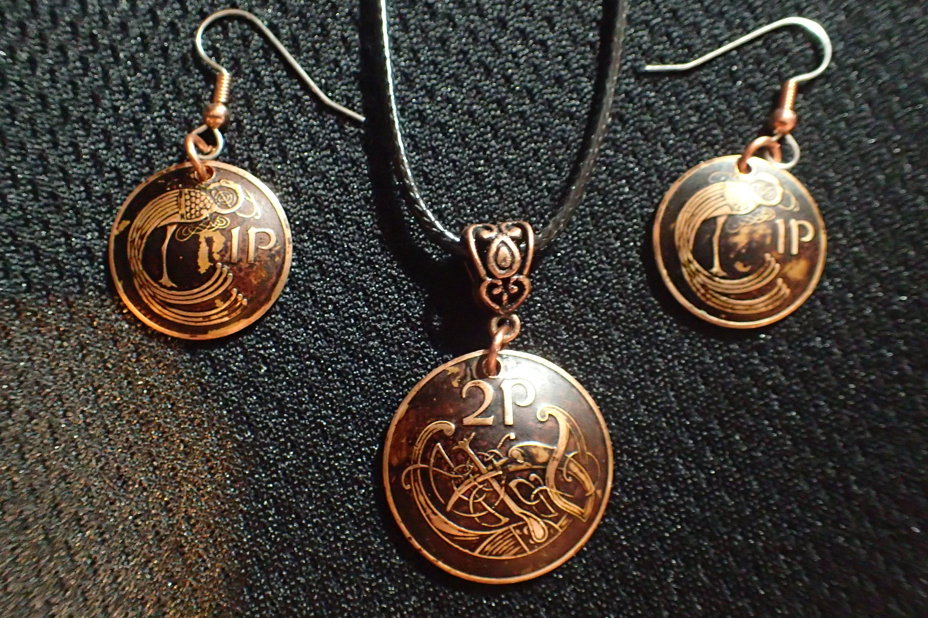 Vintage Irish Pound Coin Jewelry Vintage Up Cycled vintage-irish-pound-coin-jewelry-vintage-up-cycled