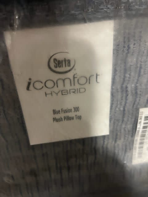 Serta icomfort blue fusion 300 plush pillow top hybrid king clearance mattress