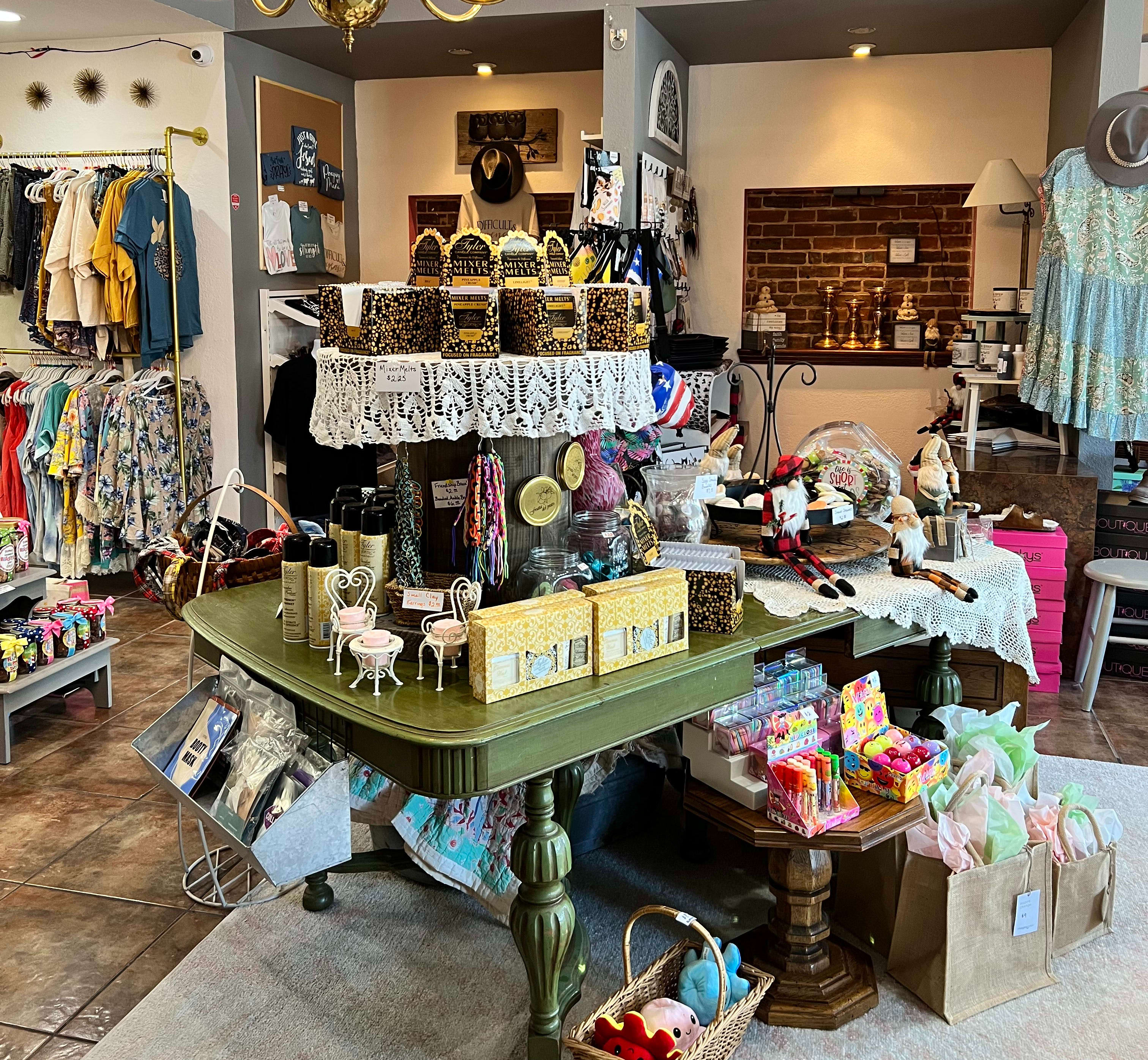 Local Bliss Gift Shop & Boutique Gravette