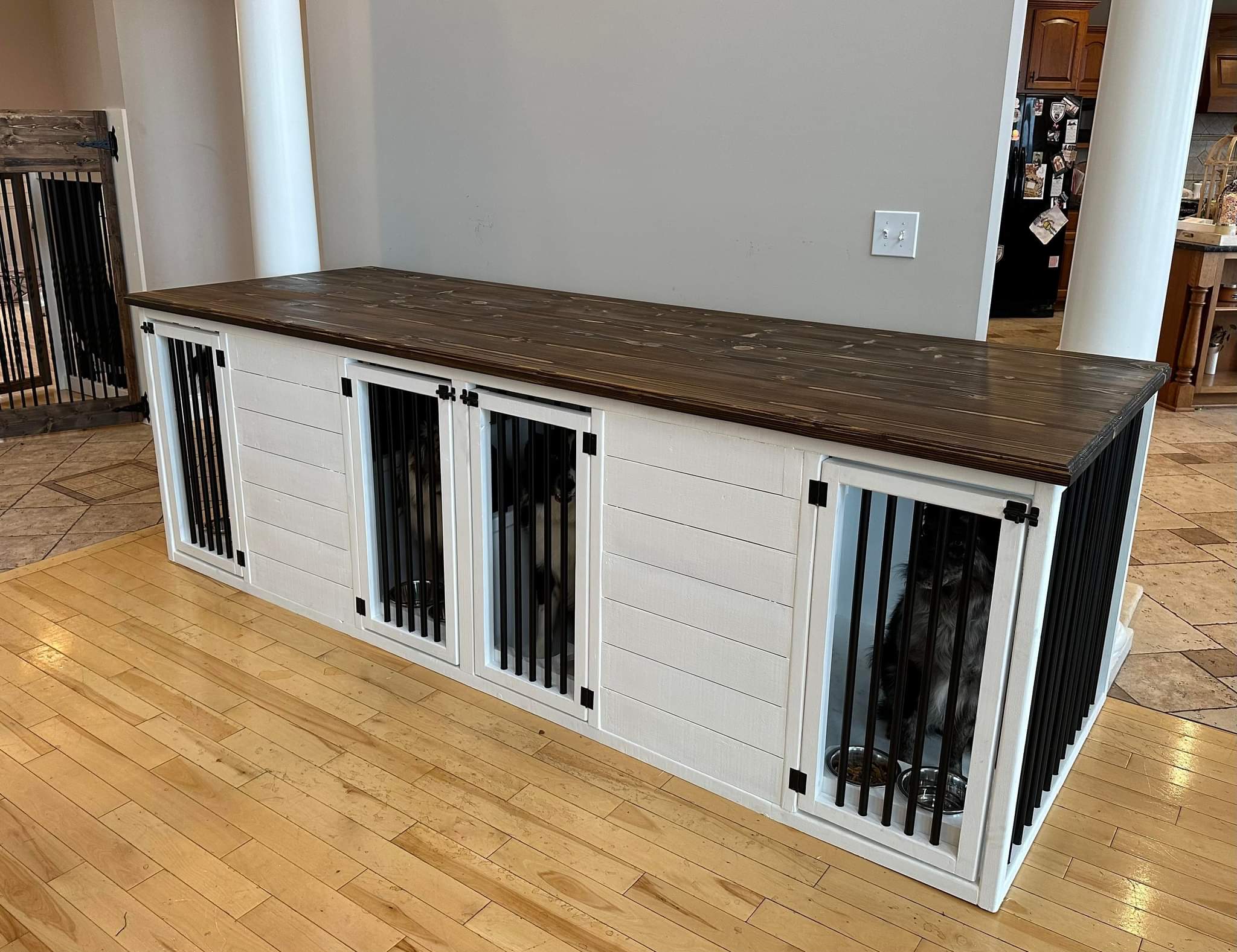 DIY WOODEN DOUBLE DOG CRATE