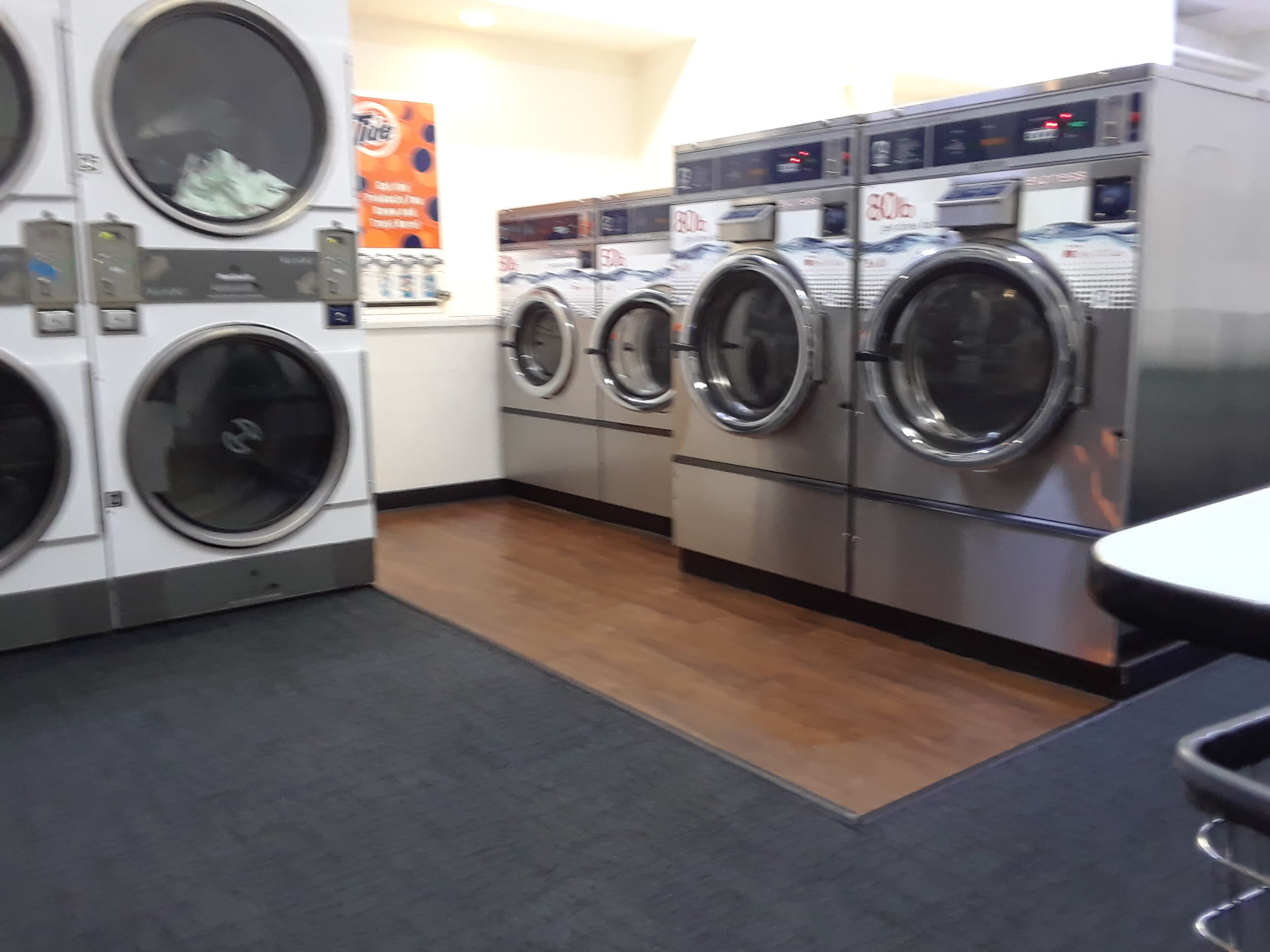 Laundromat Calumet Mi 97 - 06mwurb