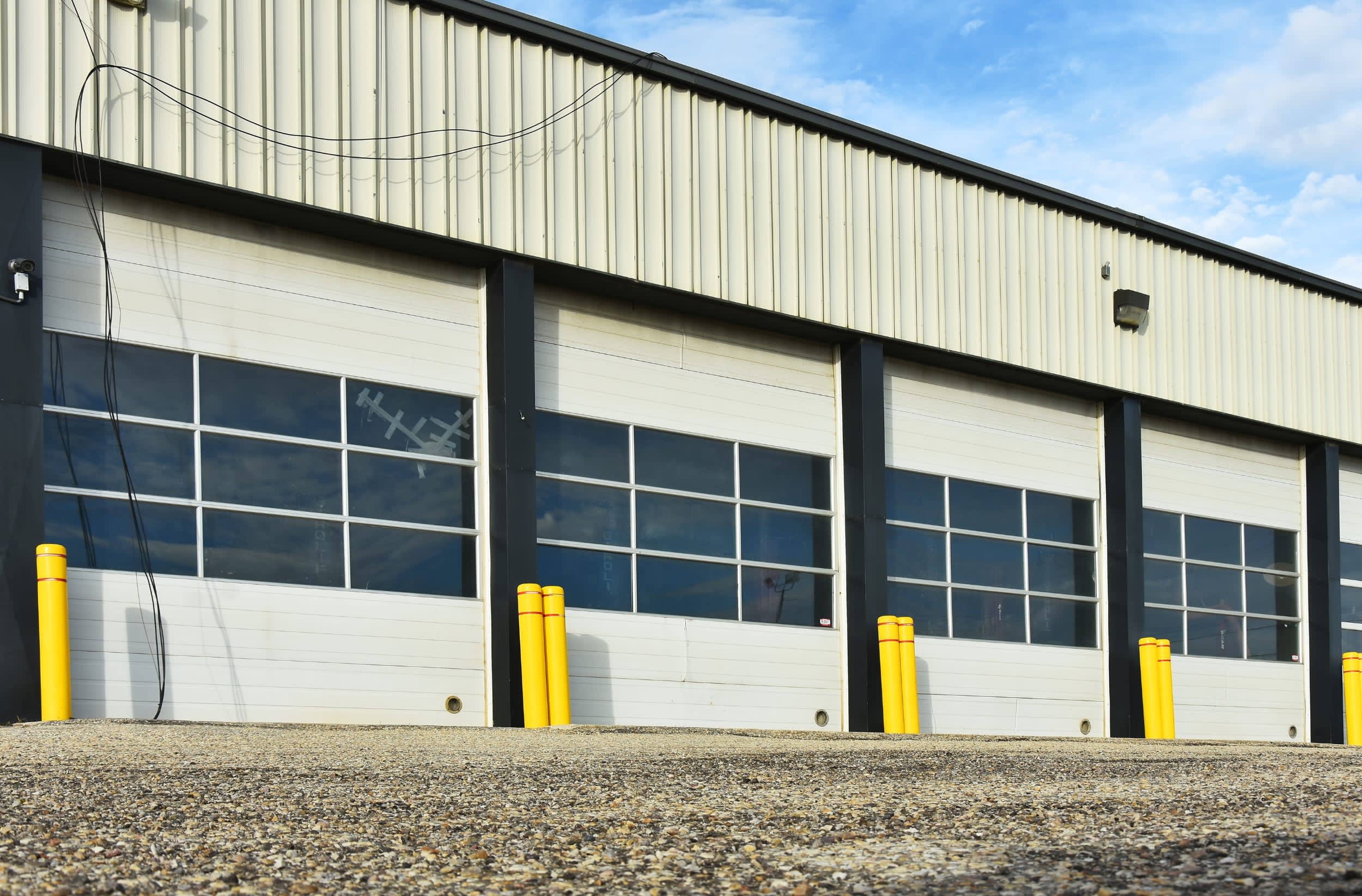 Pacific Overhead Door Service Garage Door Installer & Repairer