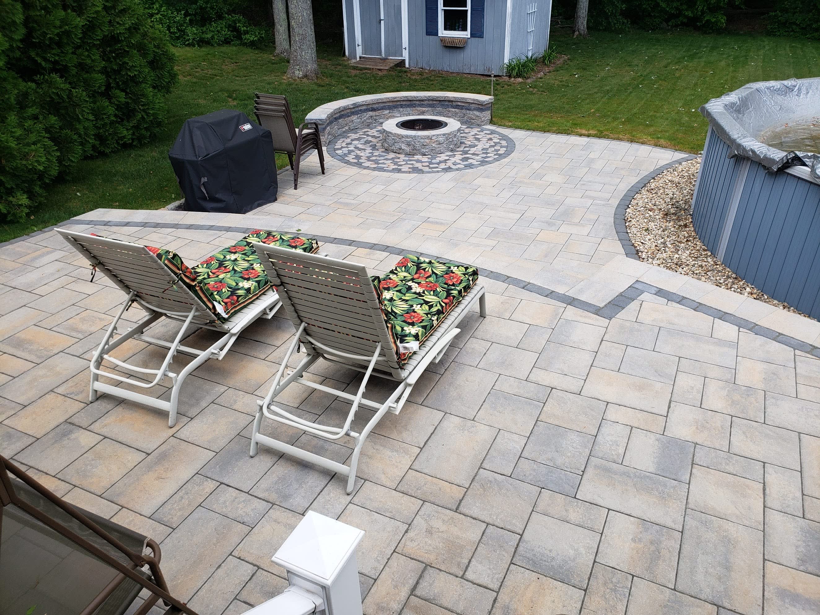 M & R Masonry LLC Craftsman in Cheshire