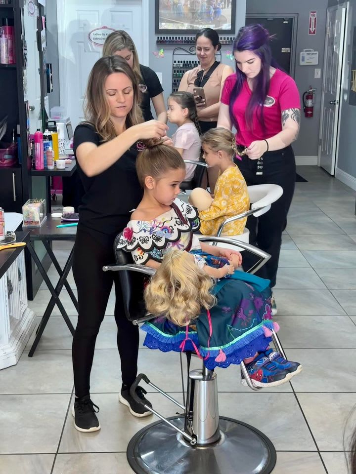 Wet Spray Hair Cut (Boy or Girl) - Salon - LaDee-Da Kids Spa | Spa, Salon  and Party Center for Kids | Clearwater