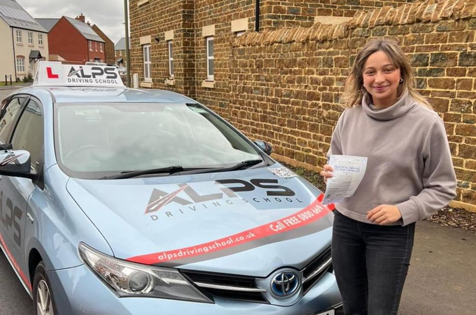 Manual 10 Hour Package Northampton / Milton Keynes Manual Lessons