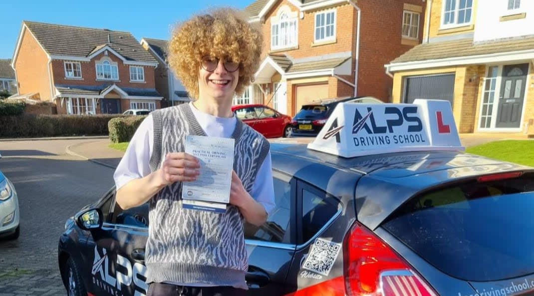 Manual Individual Lesson Northampton / Milton Keynes Manual Lessons