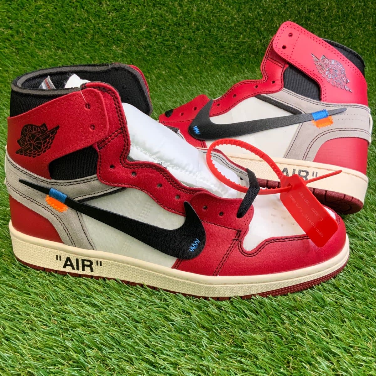 Off White Air Jordan 1 “Chicago” - Sneakers - Timeless Kicks