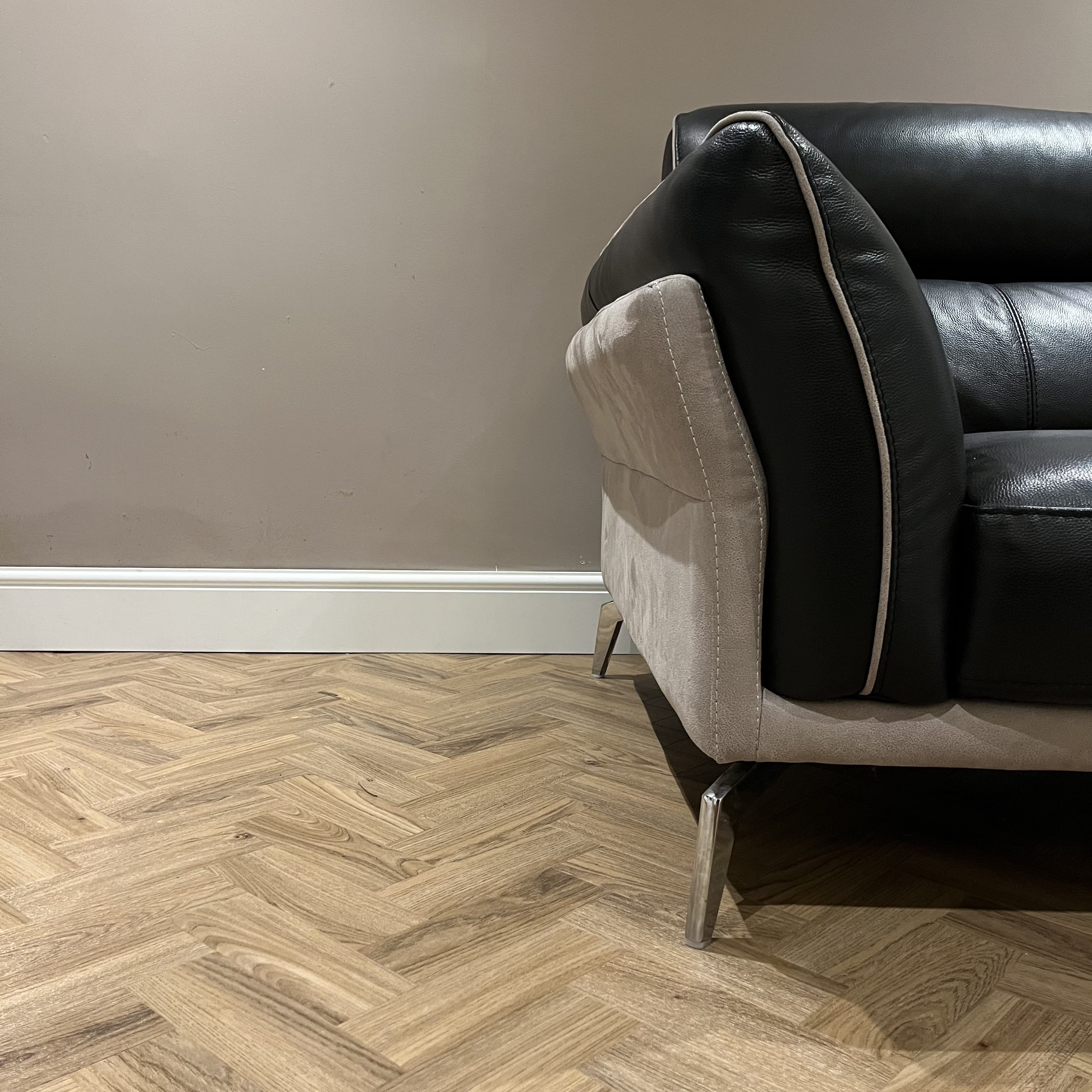 Luxury Vinyl Tyle Flooring Flooring Installation Design Flooring