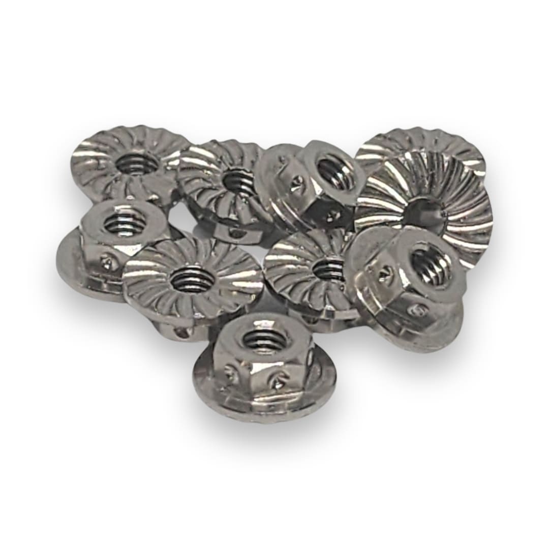 Titanium M4 Wheel Nut (4pcs) Wheel nuts / Wing screw RC Racing