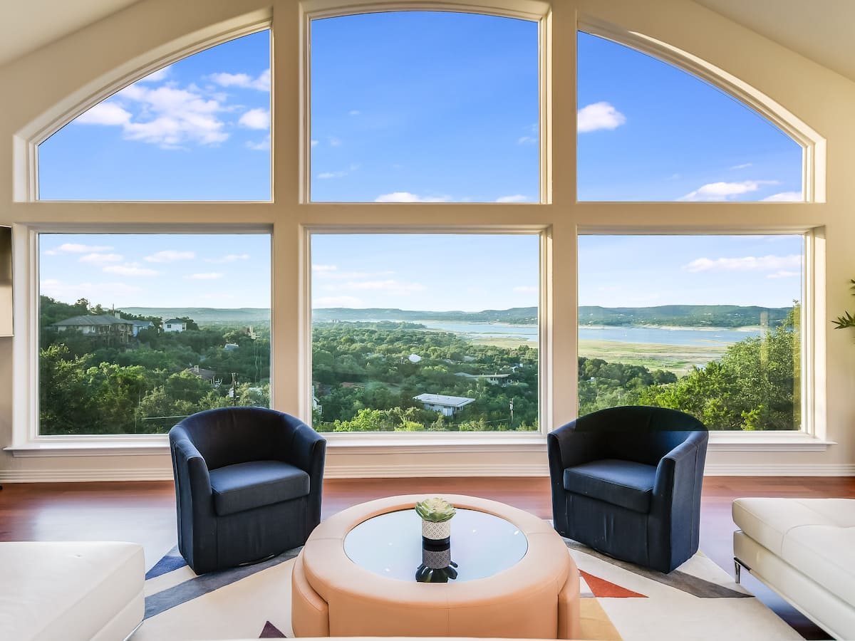 airbnb lake travis yacht