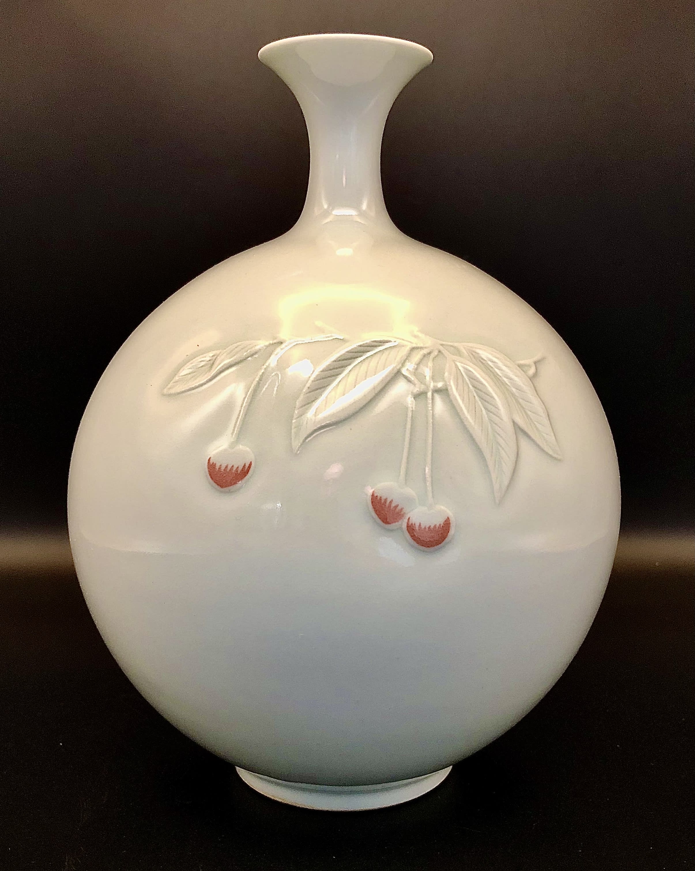 Shin Sang Ho Vase - Korean Art - The Romang Collection of Art | Miami ...