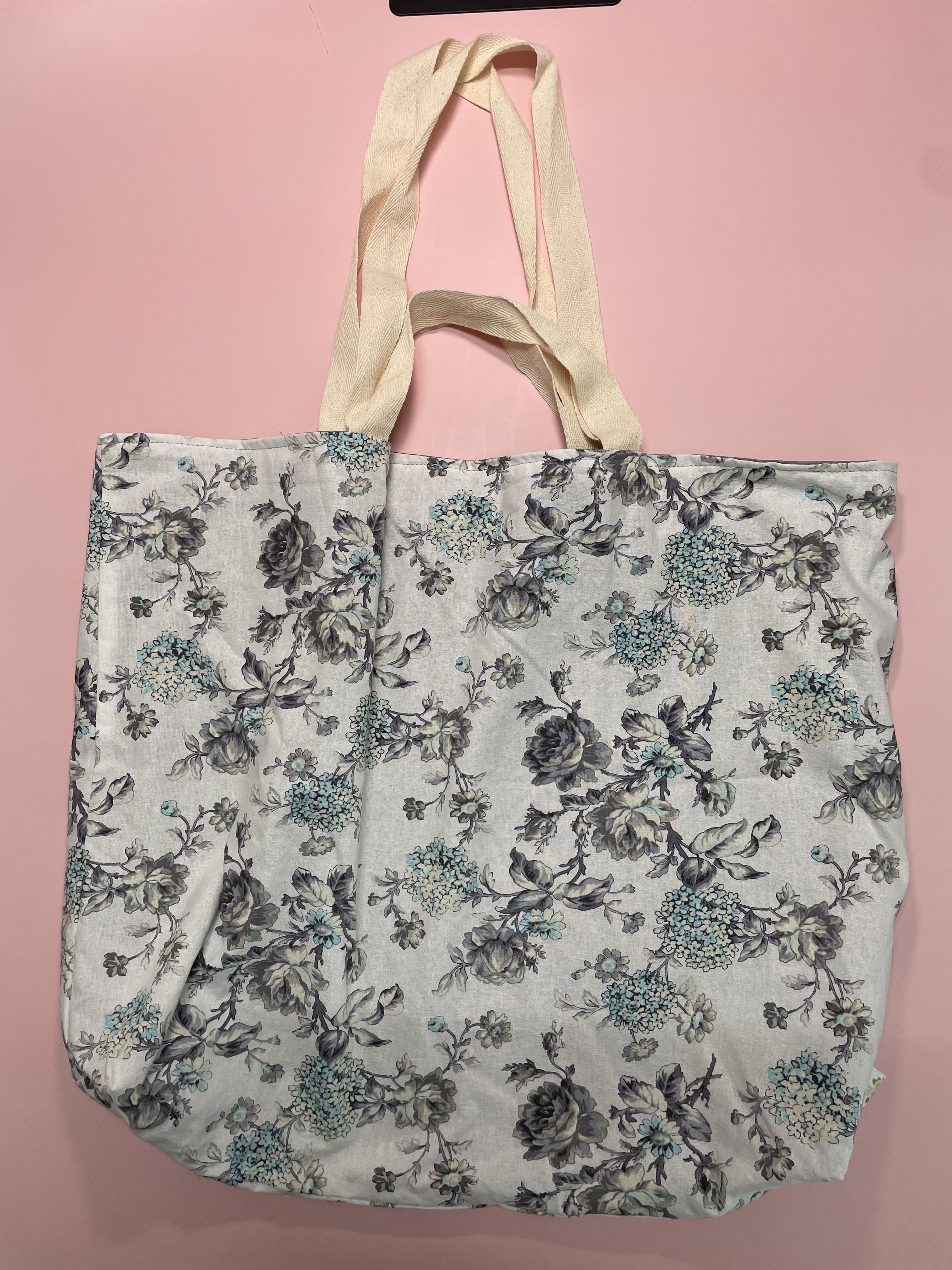 Carry It All Rubber Tote Bag - White Floral