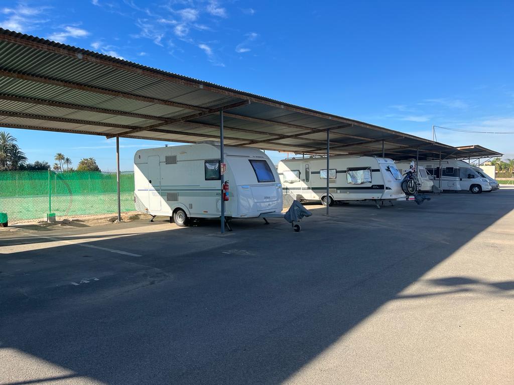 Parking Castilla. Parking para caravanas en Elche Alicante