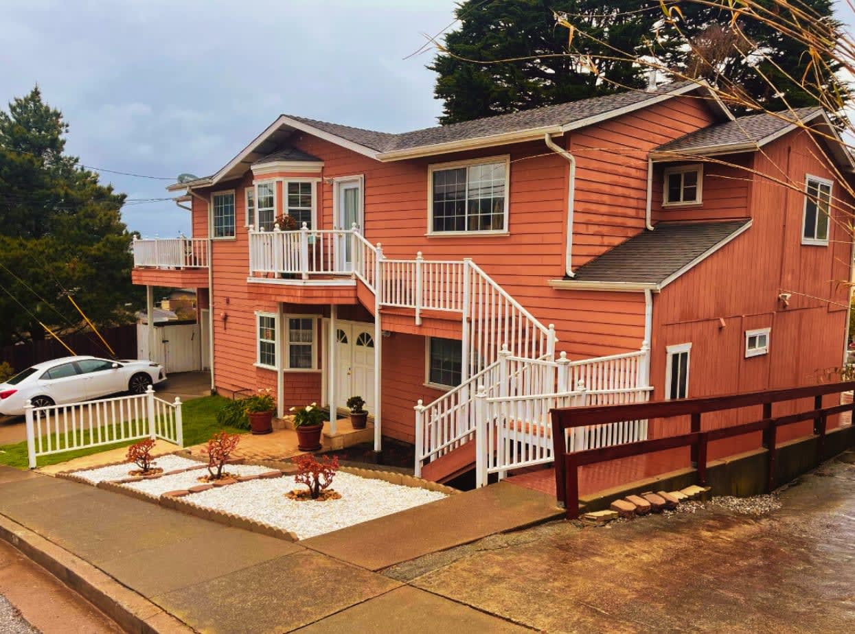 Tlc Pacifica in Pacifica