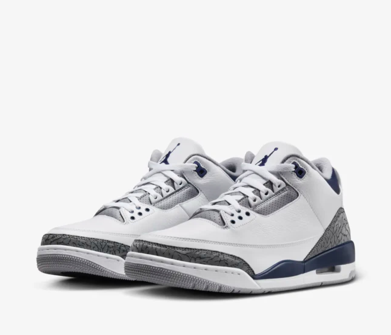 Air Jordan 3 Retro White / Midnight Navy: Review & On-Feet 