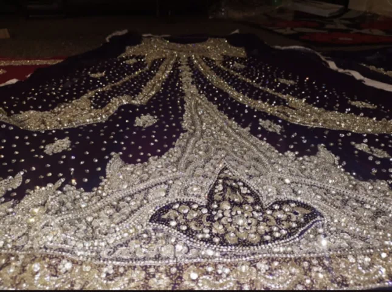 Indian Wedding Dresses: 21 Exciting Fusion Ideas | Pakistani bridal wear, Asian  bridal dresses, Pakistani wedding dresses