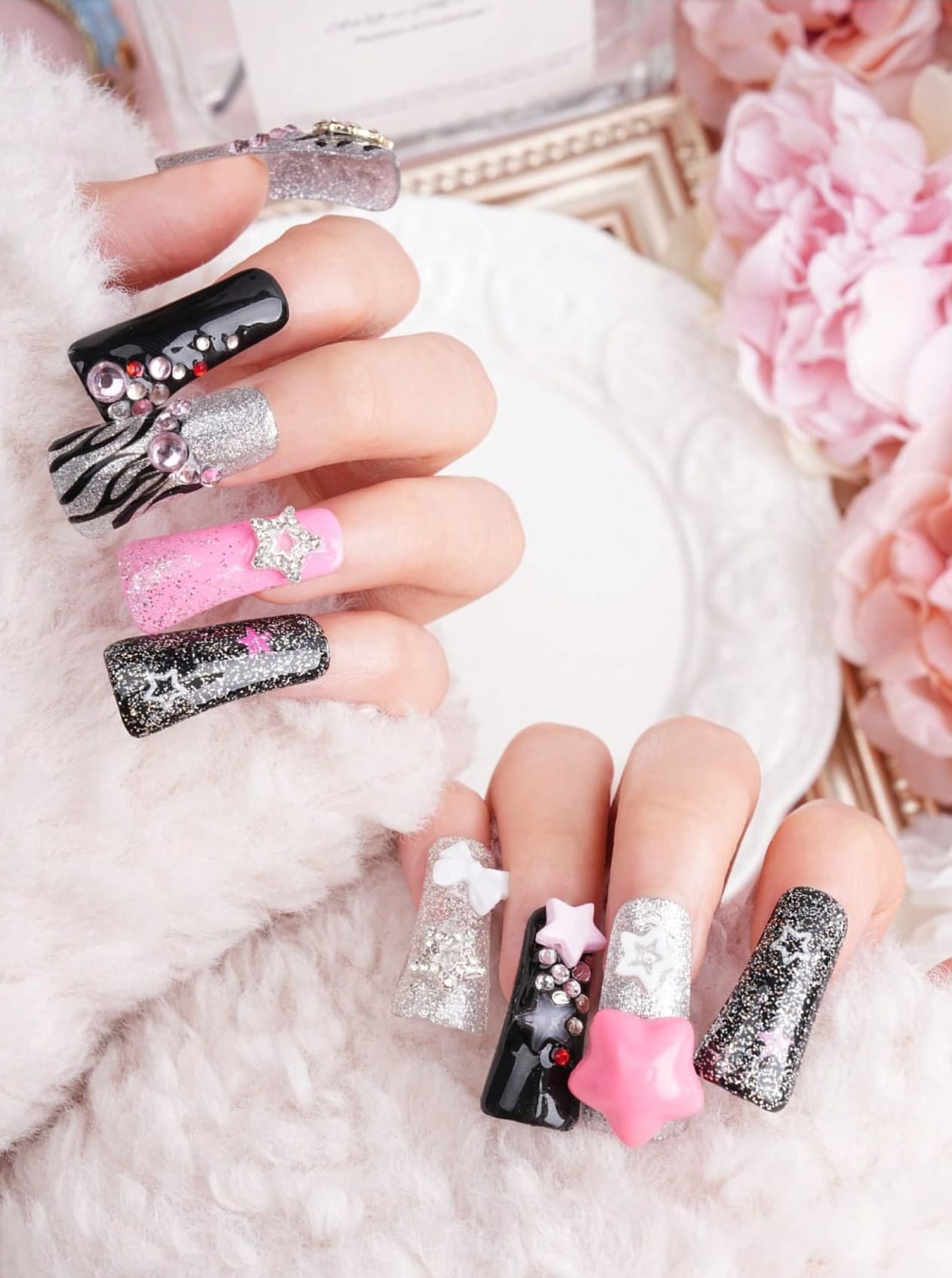 Stylish Duck Nails for Wedding 2025