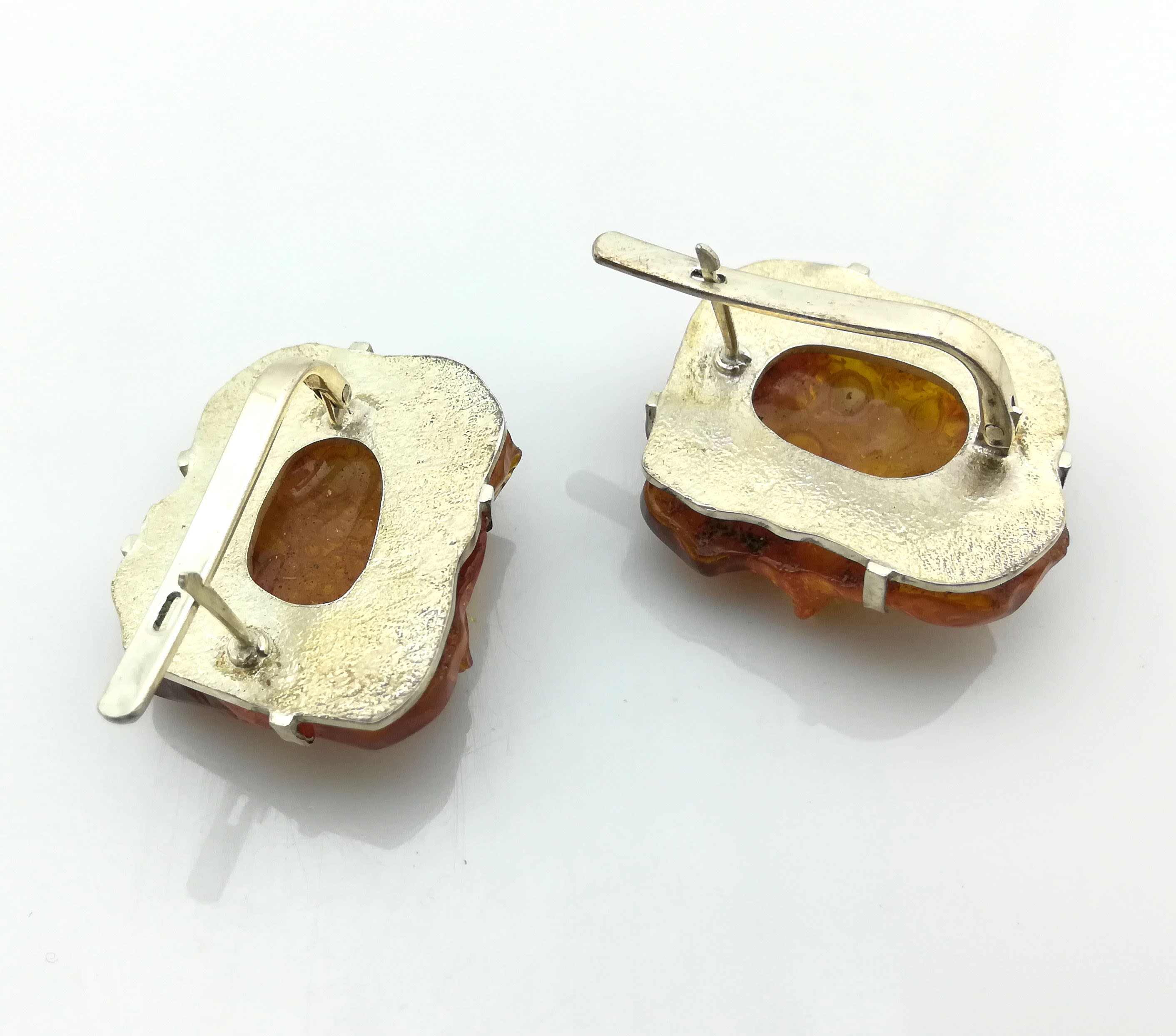 16.9gr Genuine Baltic online Amber Hand Carved Earrings