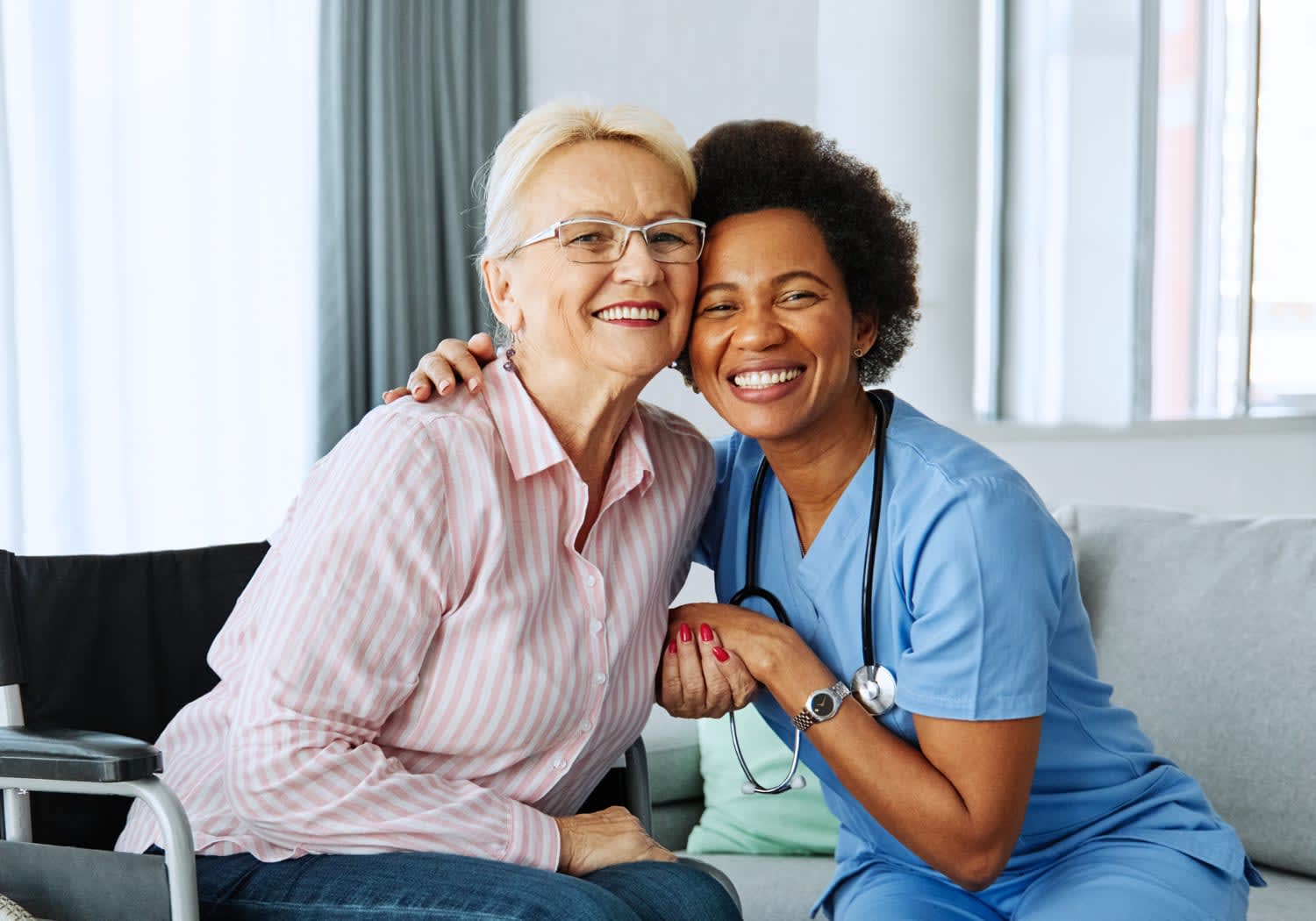 What Are the Core Benefits of a Private Home Care Agency?