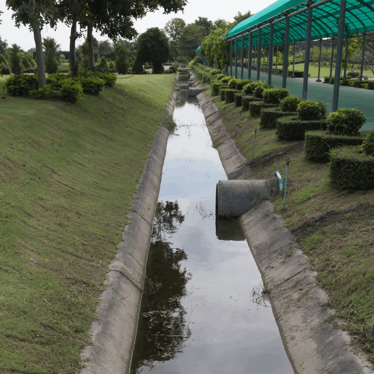 Grading Drainage Design Land Planning And Development Robert P