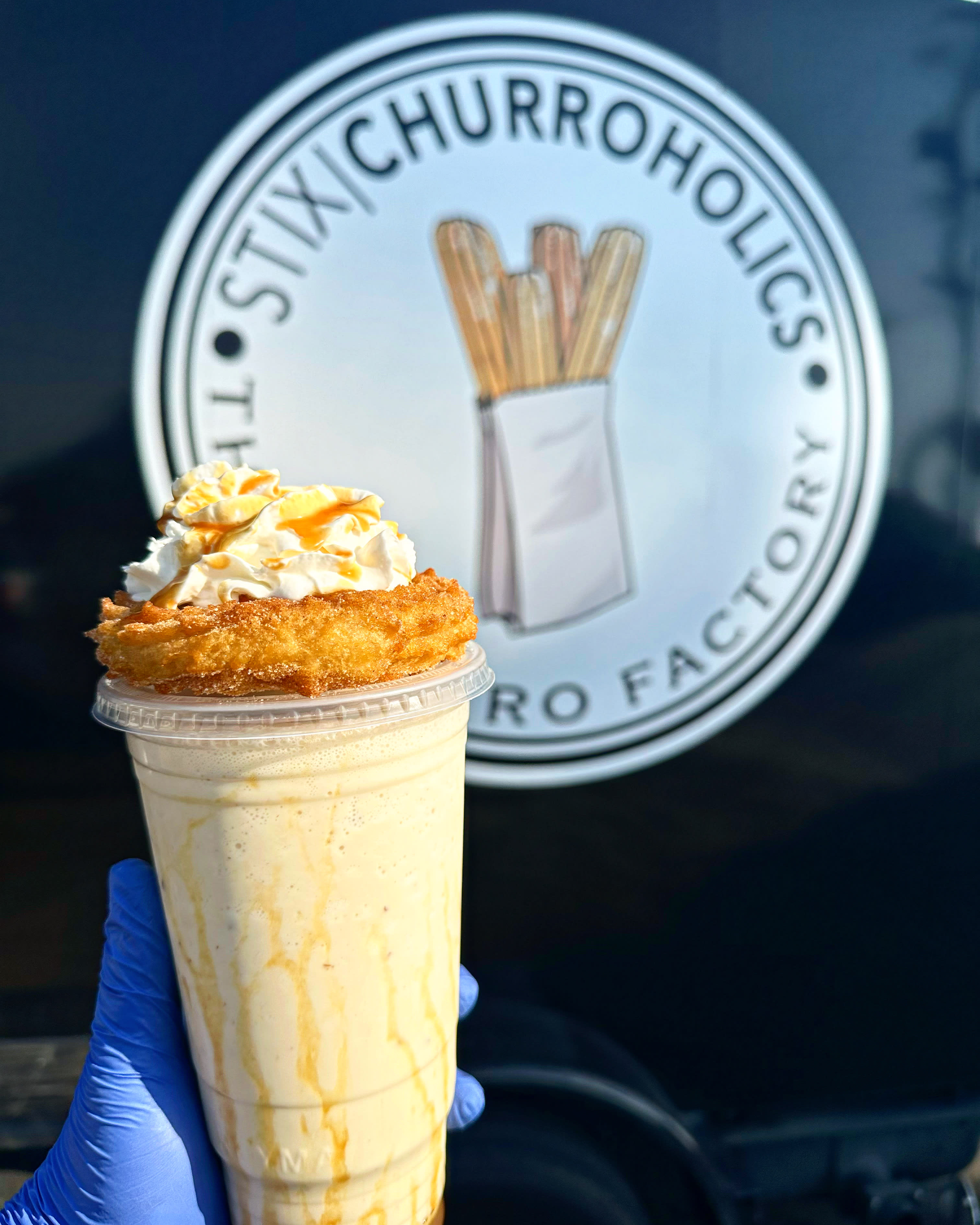 ちゅろす Stix Churroholics | Mobile Handcrafted Churro Trailer