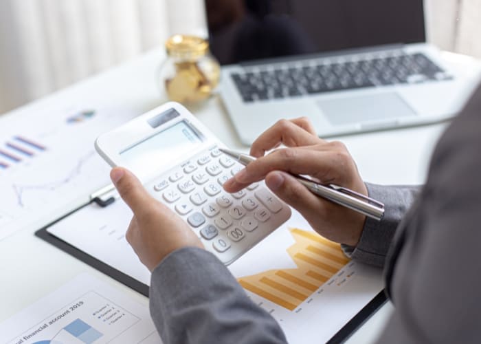 Expert Tips for Monthly Bookkeeping of Business Finances
